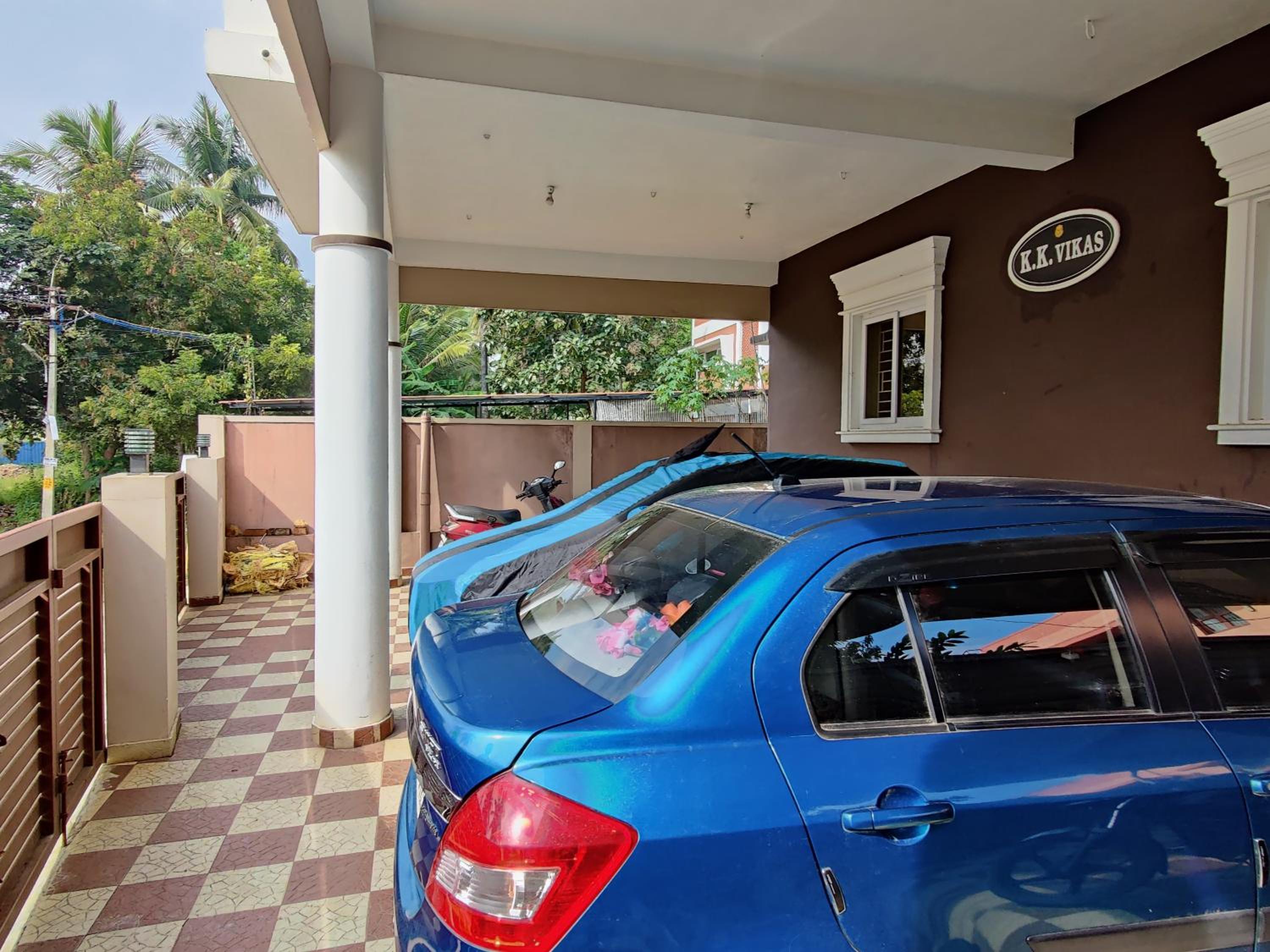 luxury home in Vadavalli view 4