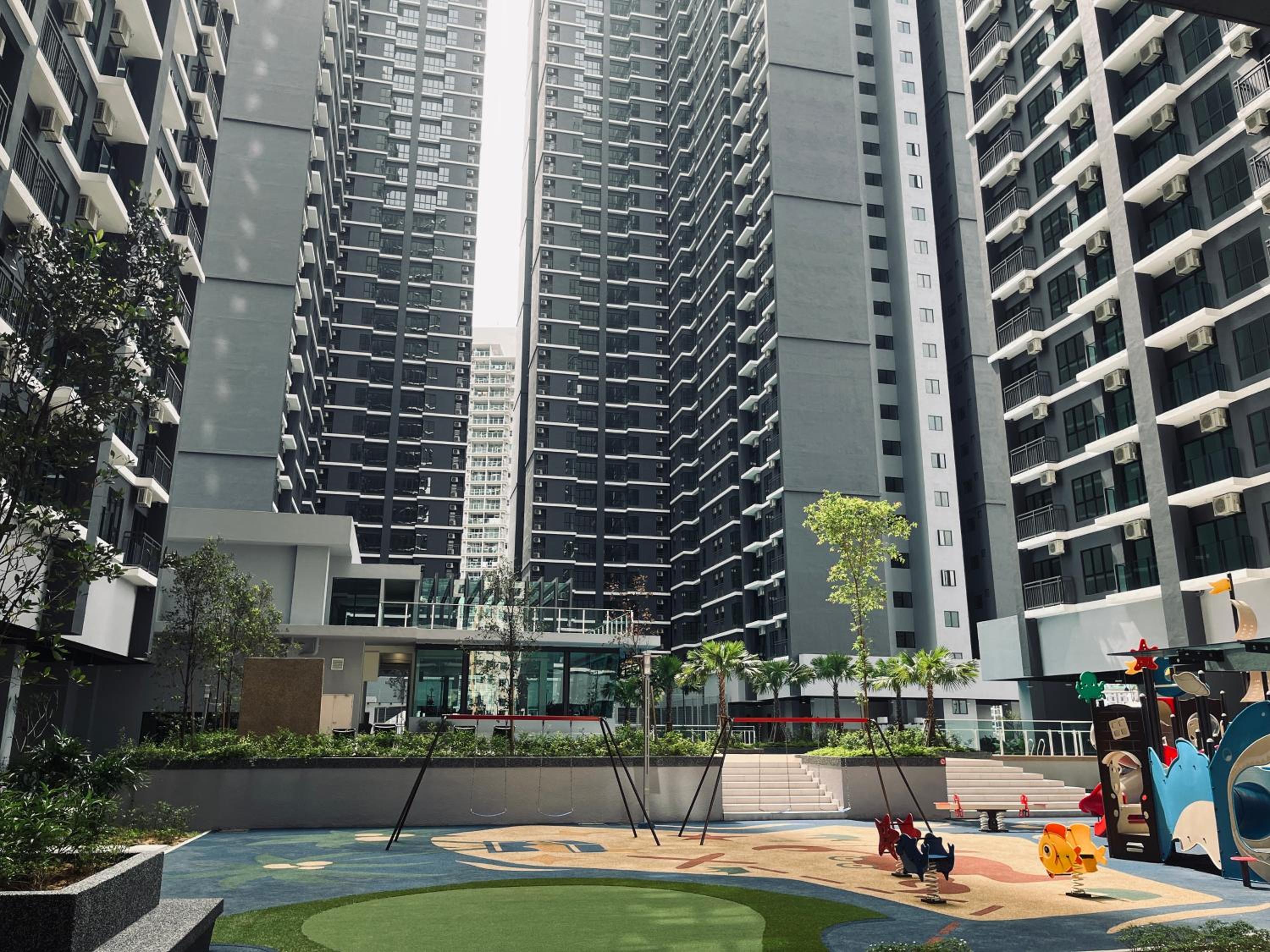 Maxim 2 bedrooms MRT station Cheras Kuala Lumpur HomeStay