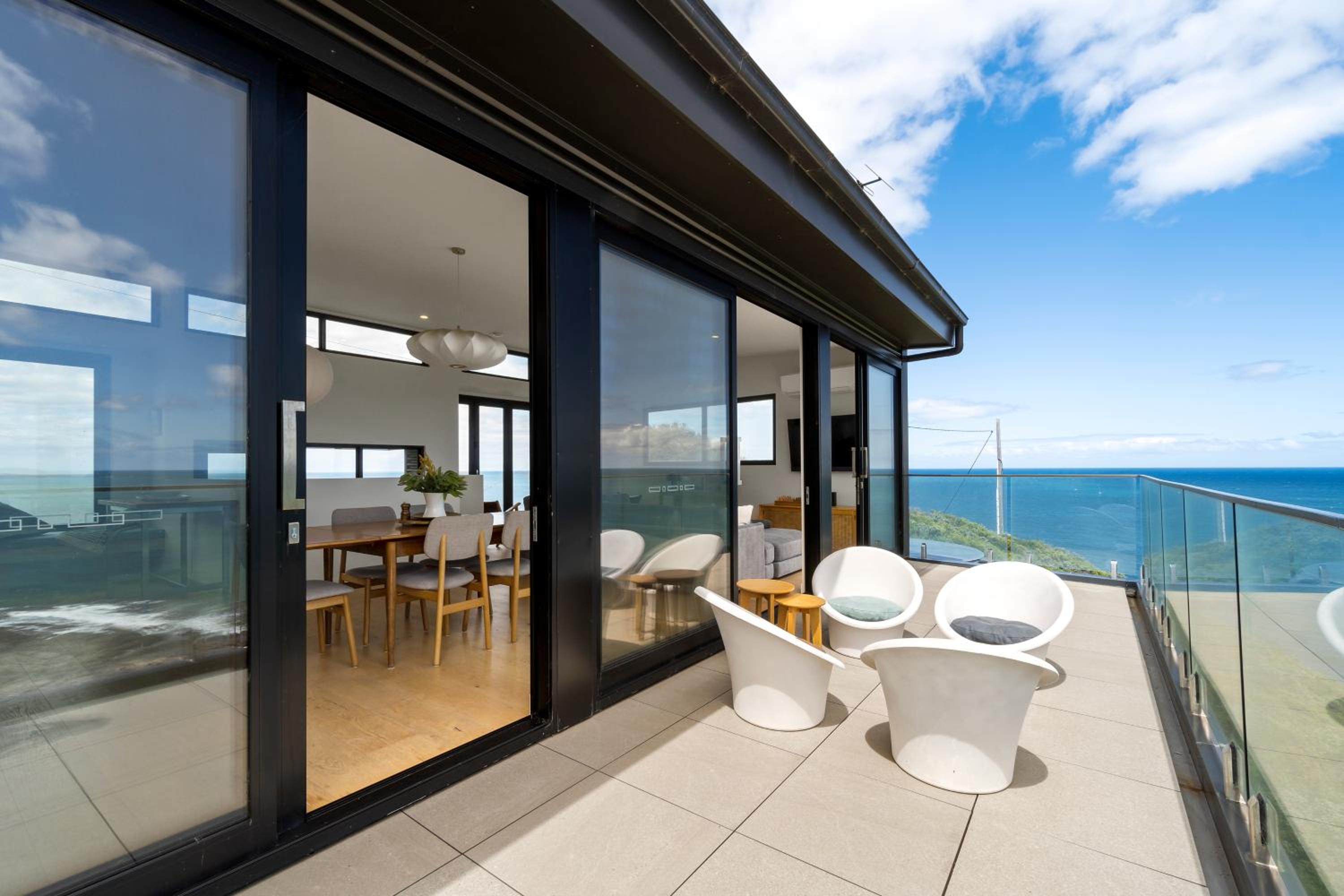 Glassy Point - 360 degree views