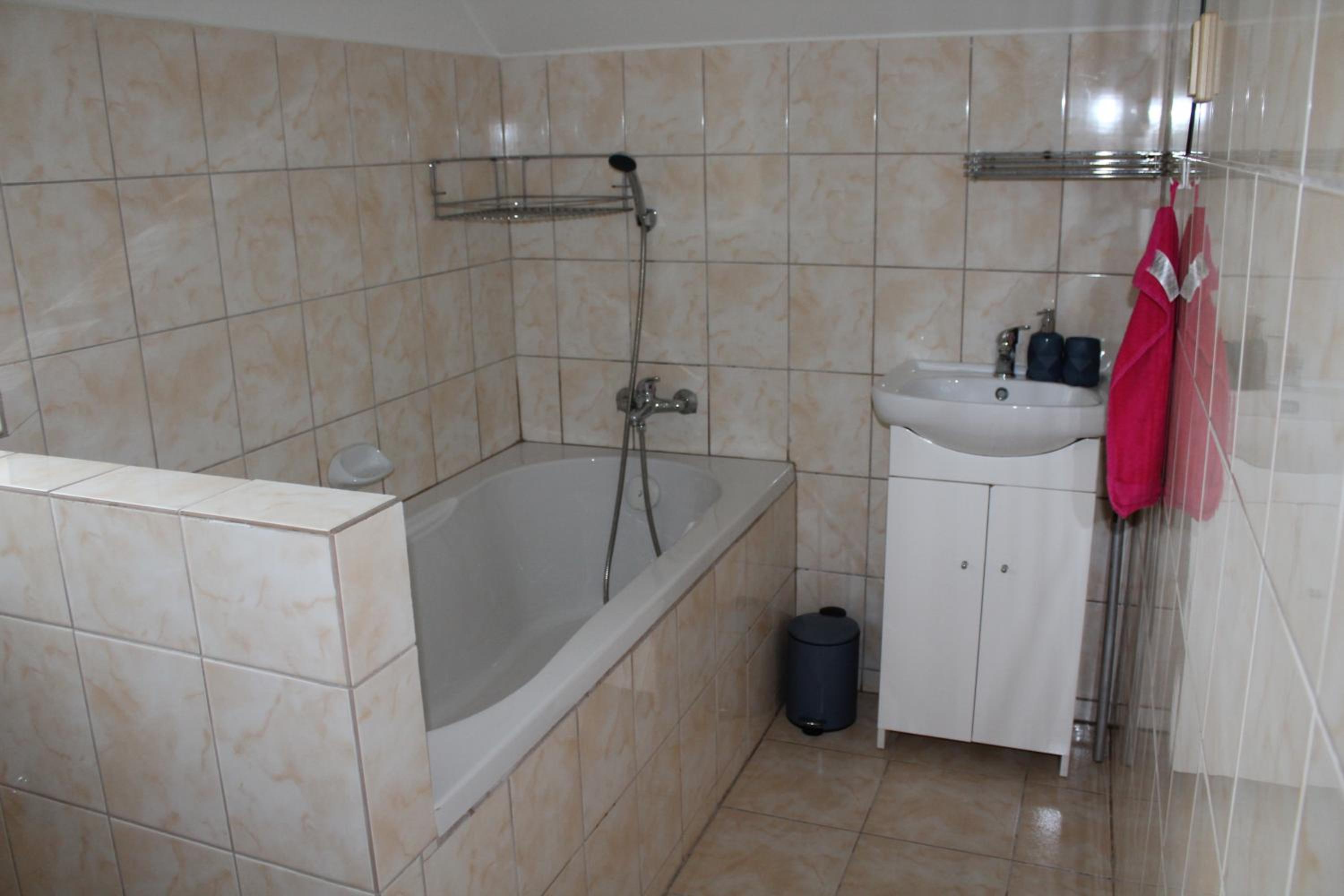 Apartmán Rapotín, Jesenická 296, 3km od Termálního parku Velké Losiny