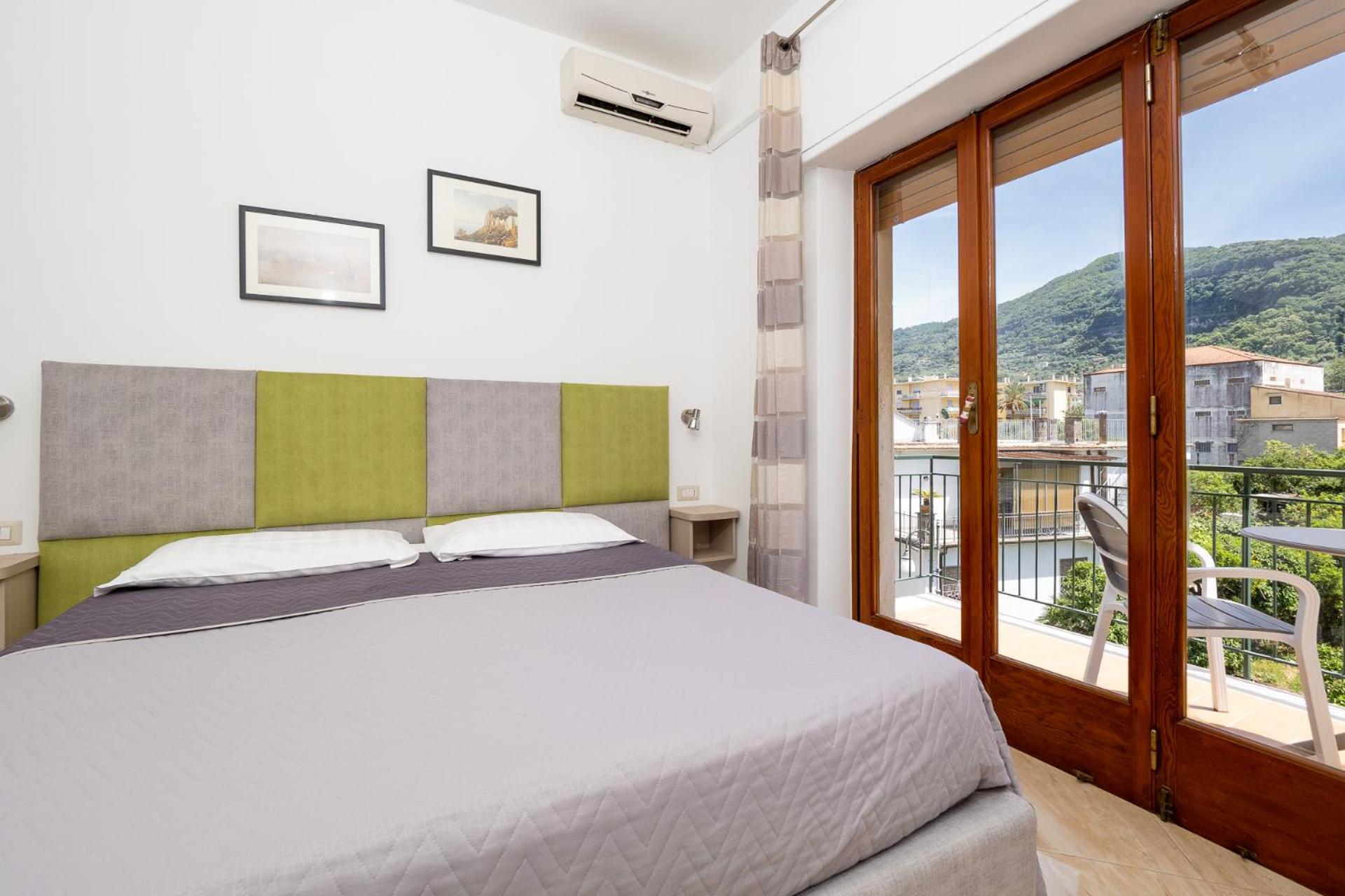 Parsano Suite - De Vivo Realty Sorrento view 3