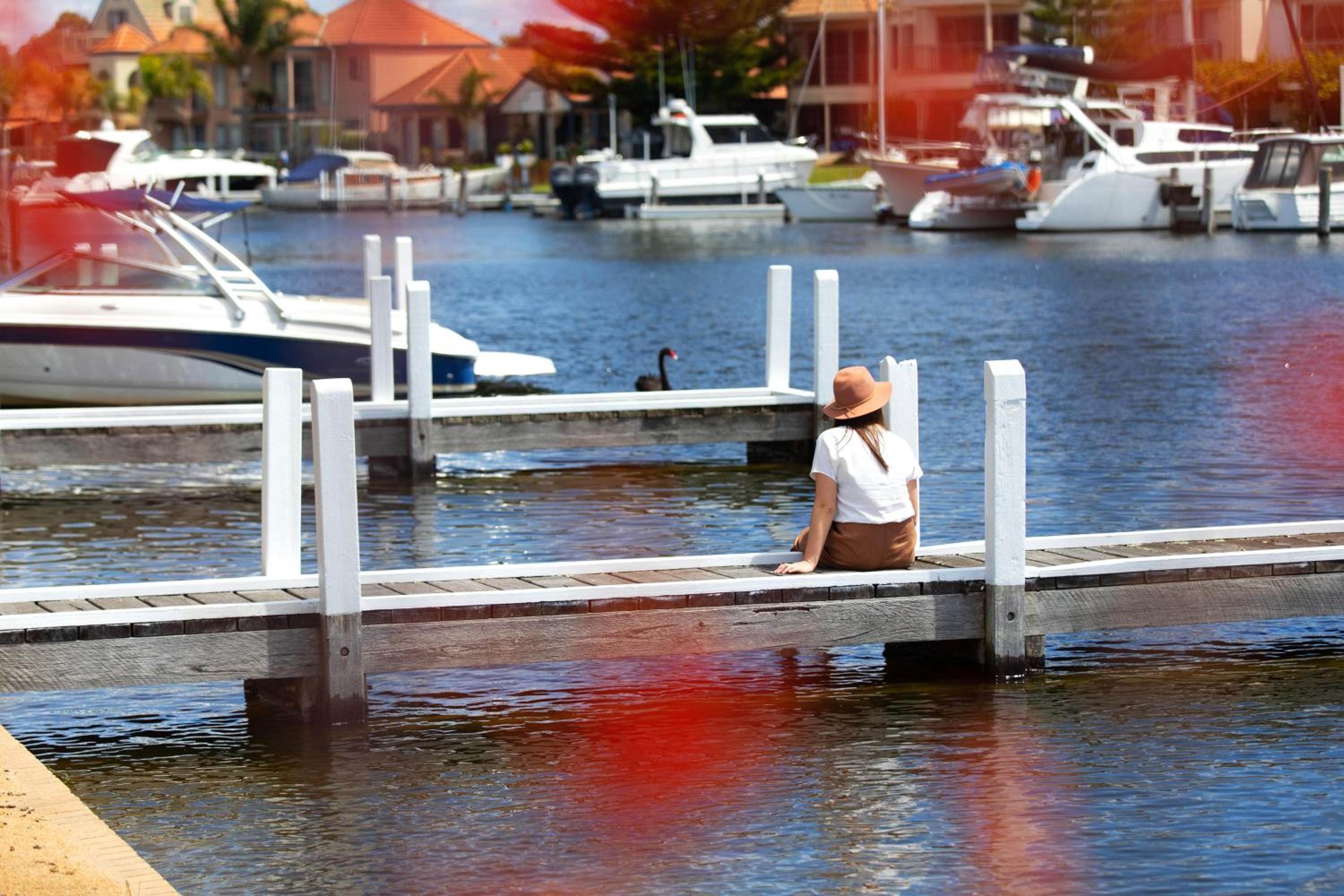 Mariners Cove Waterfront Motel and Apartments