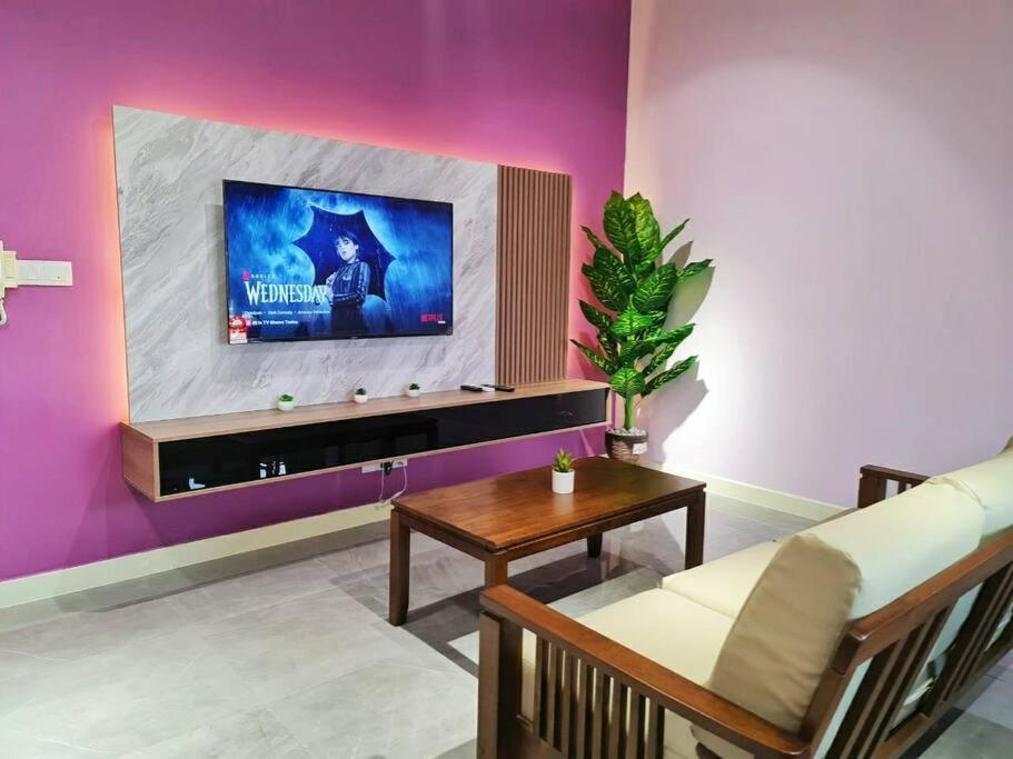SweetLavenderLovely#SeaView#Privatebathtub#Netflix#FreeParking#OneHall&OneRoomWithBalconys#ImperioResidence