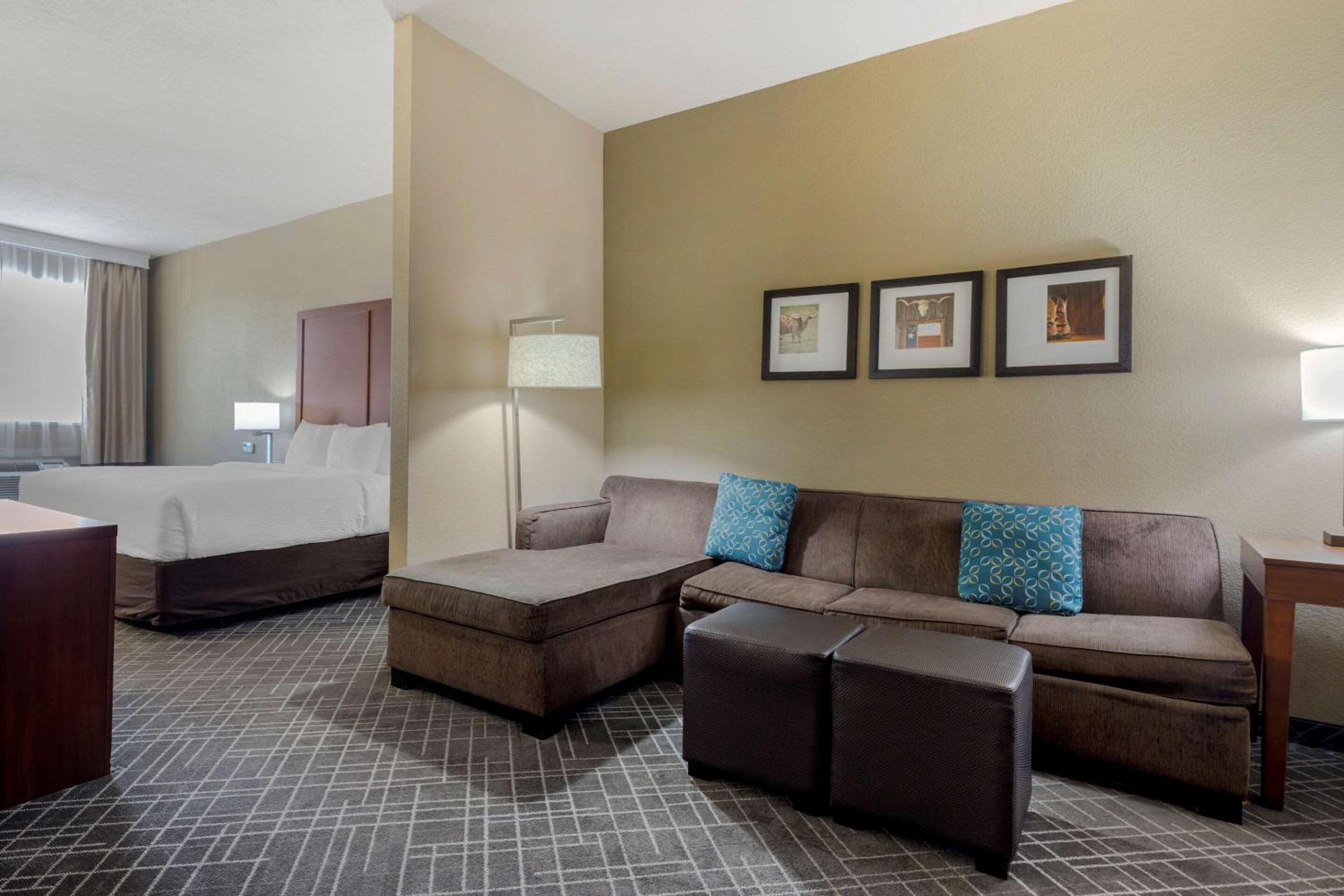 Comfort Suites Waco North - Near University Area view 5