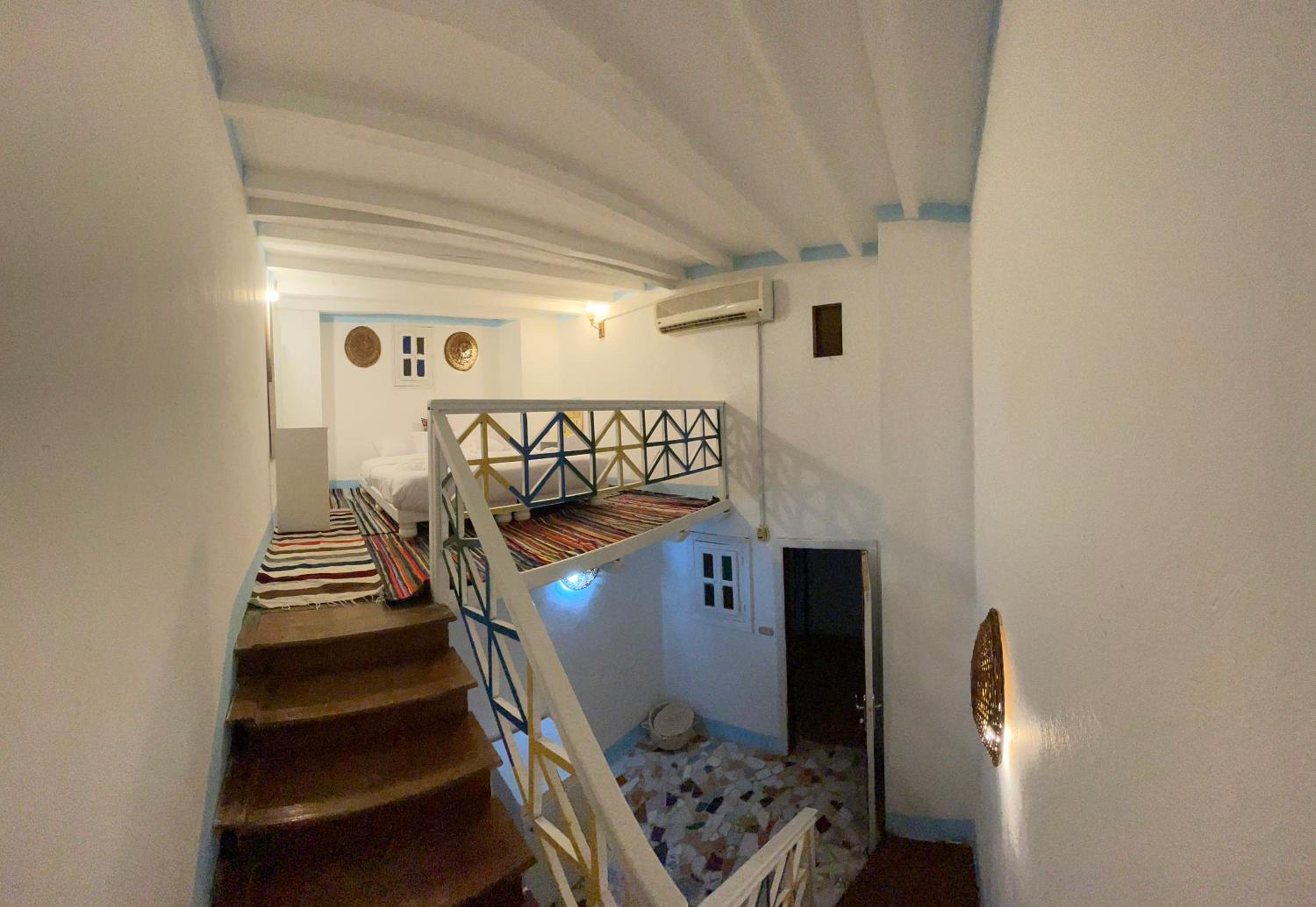 Photo 52