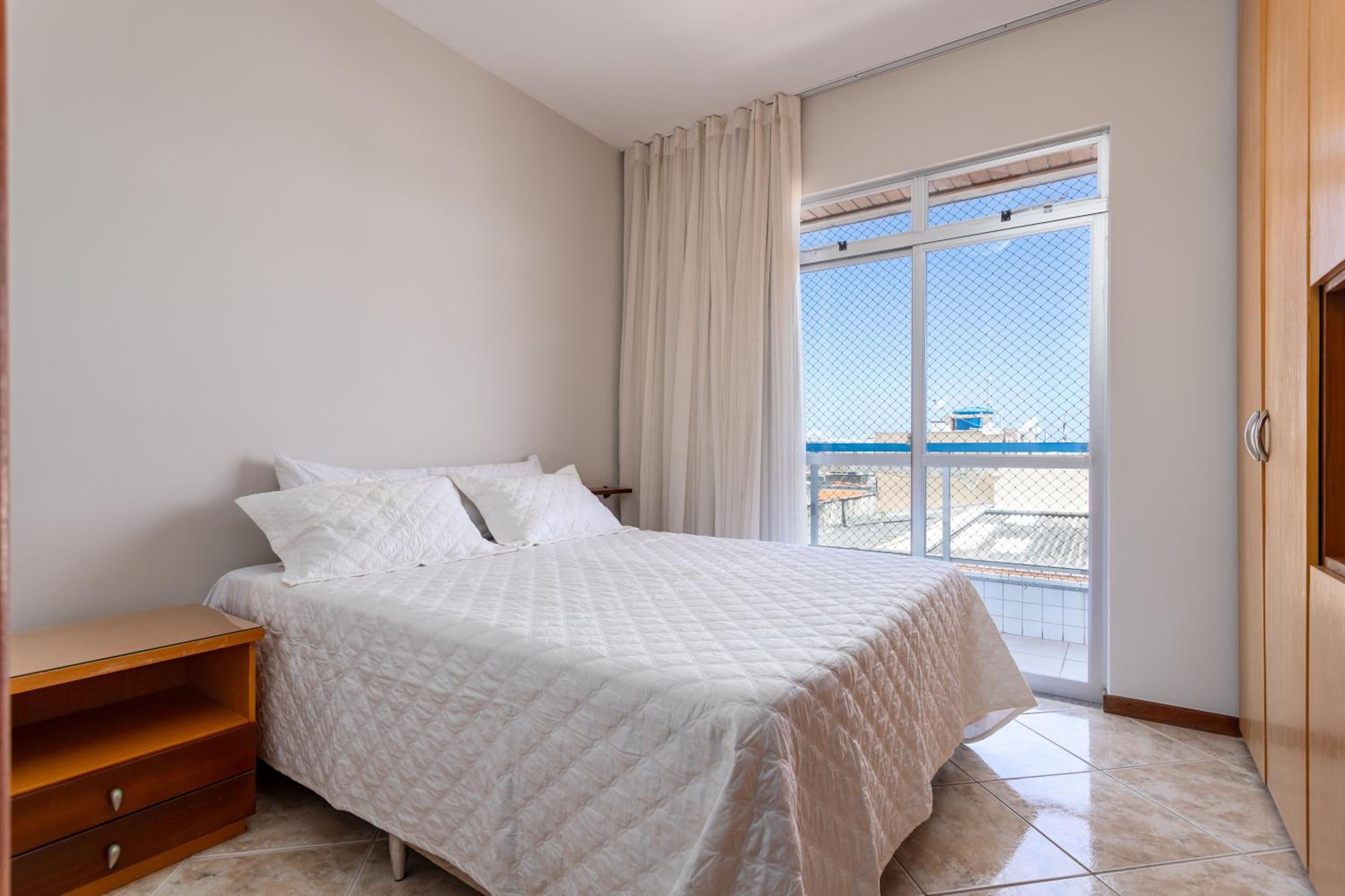 Cobertura de alto padrão com vista para a Praia do Forte