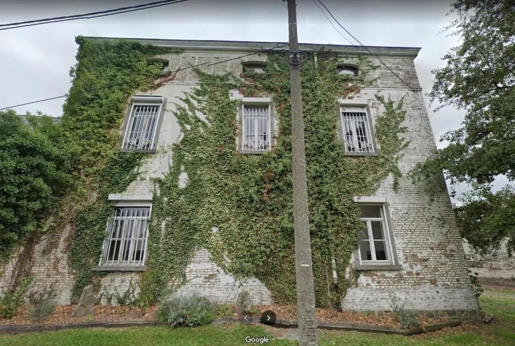 Belle maison de maître située dans une ferme