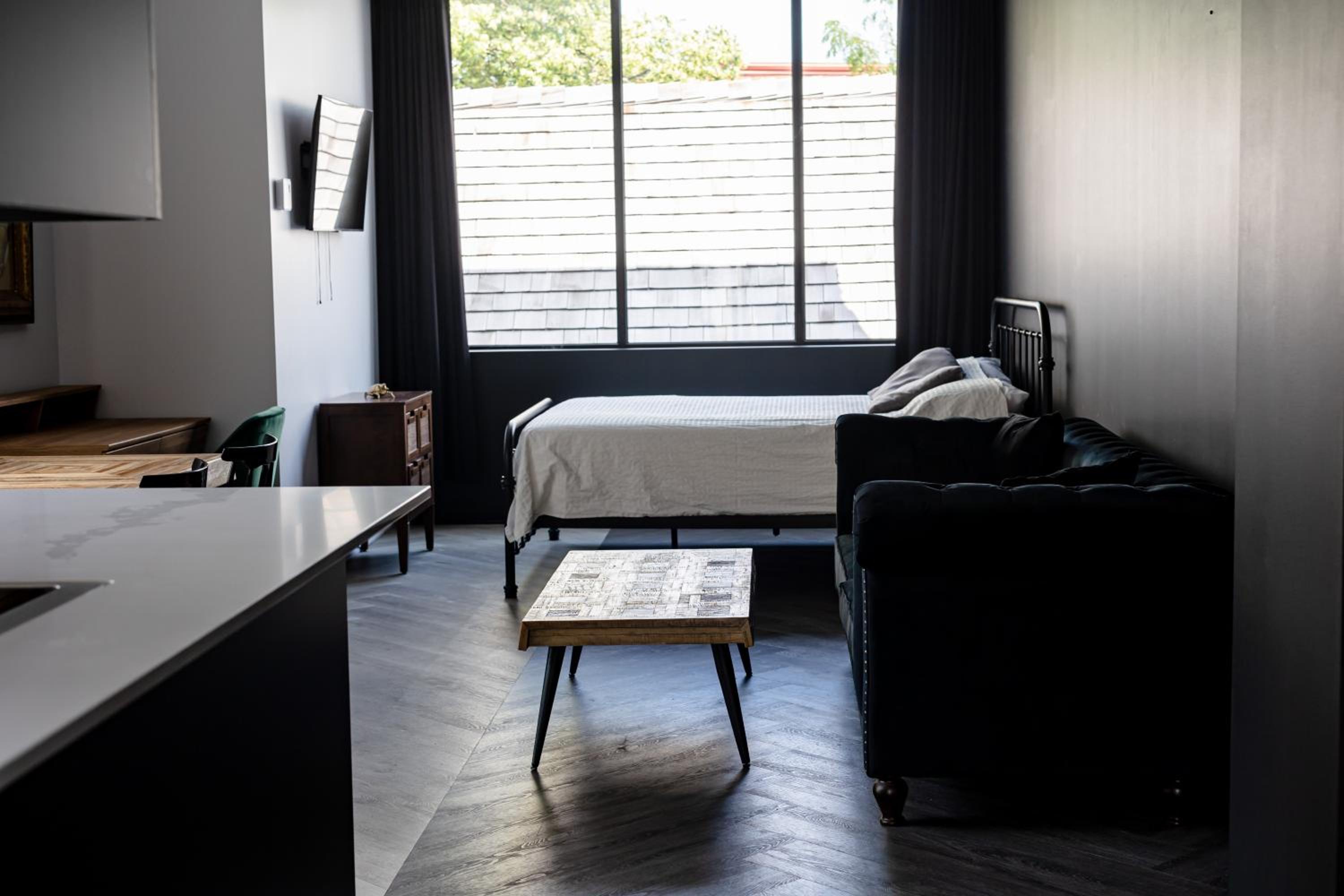 Le Black & White - Vieux-Terrebonne