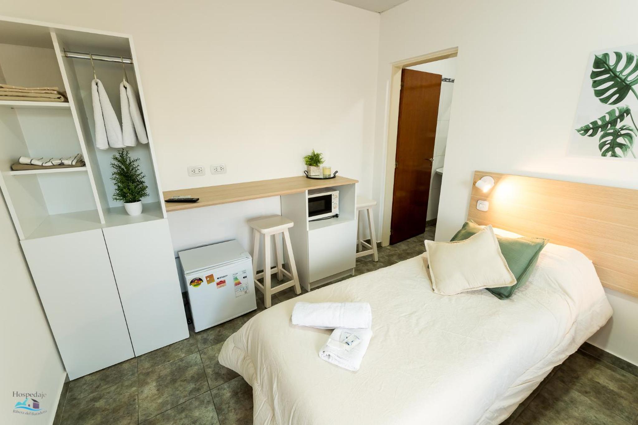 Apart Hotel Ribera del Baradero - Pileta Climatizada