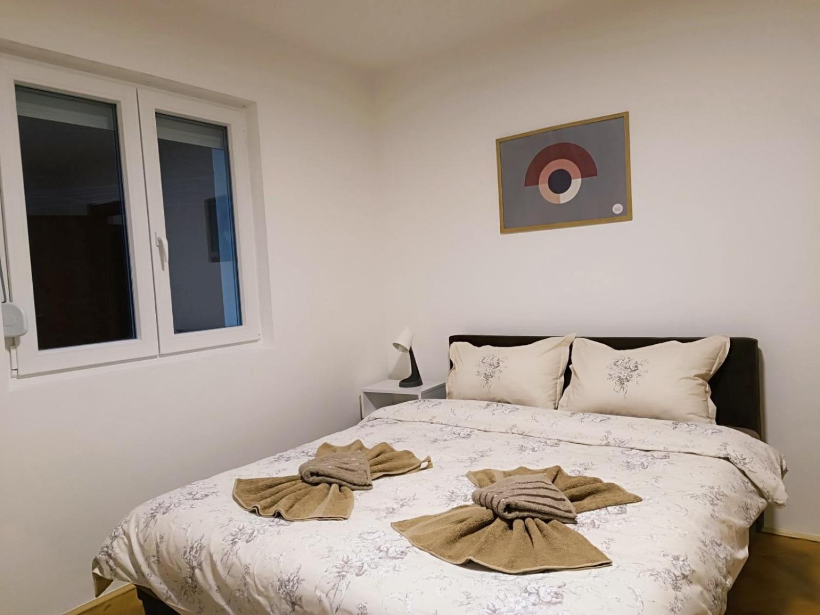 Apartmani Mir A2 view 2