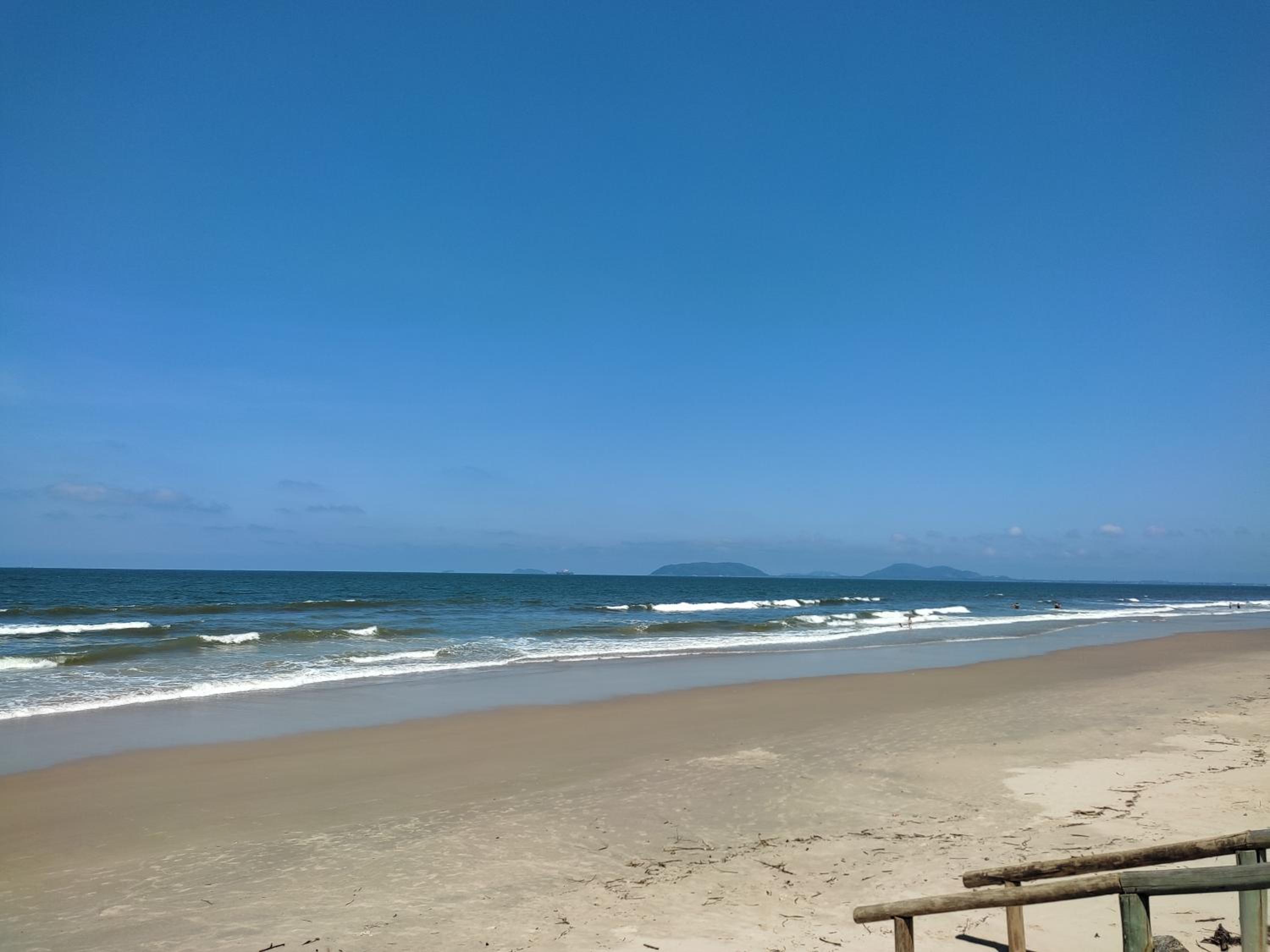 Apê Brisa do Mar: relaxe a uma quadra da praia