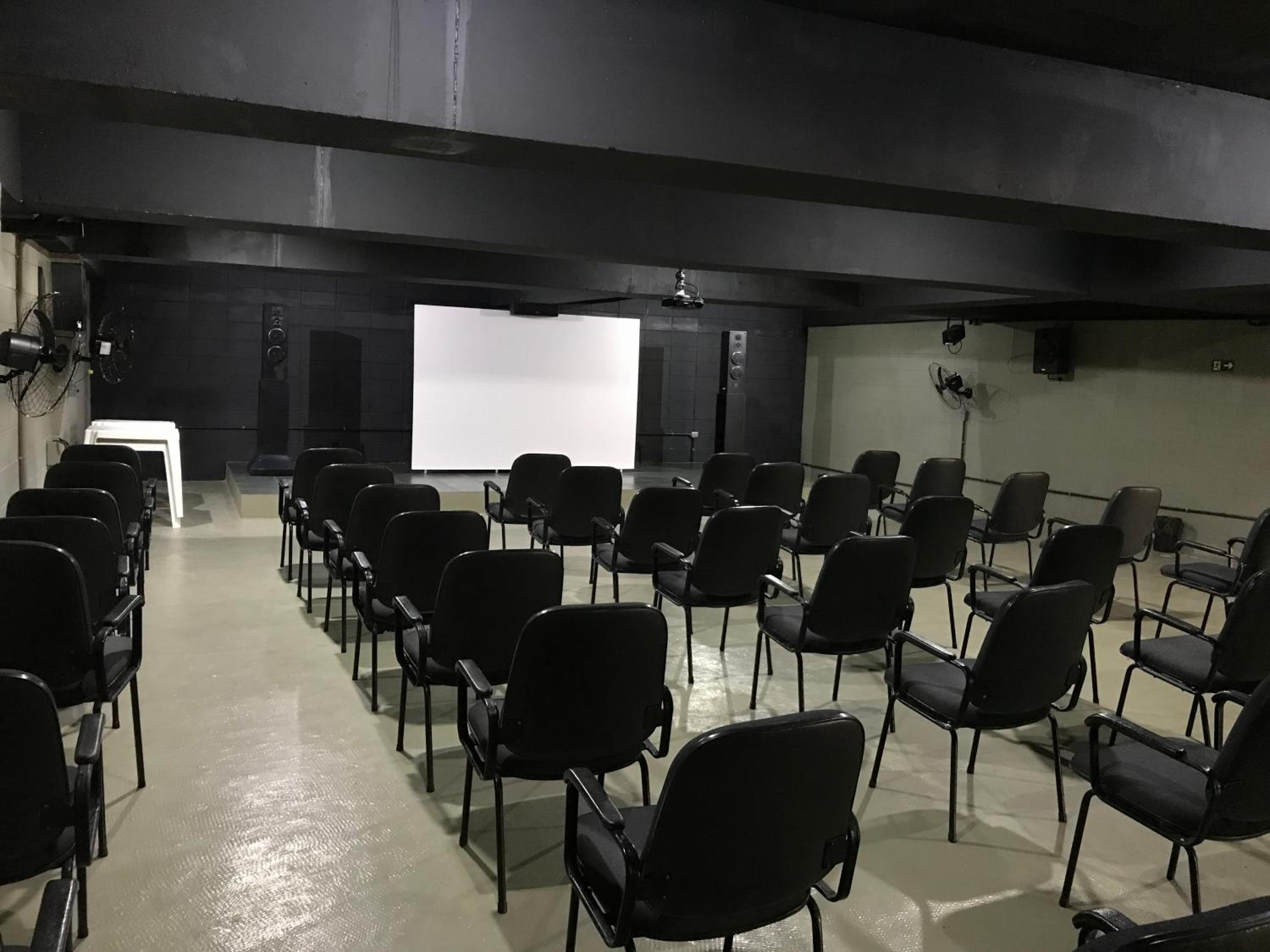 Locação Temporada - Condomínio Praia do Arpoador