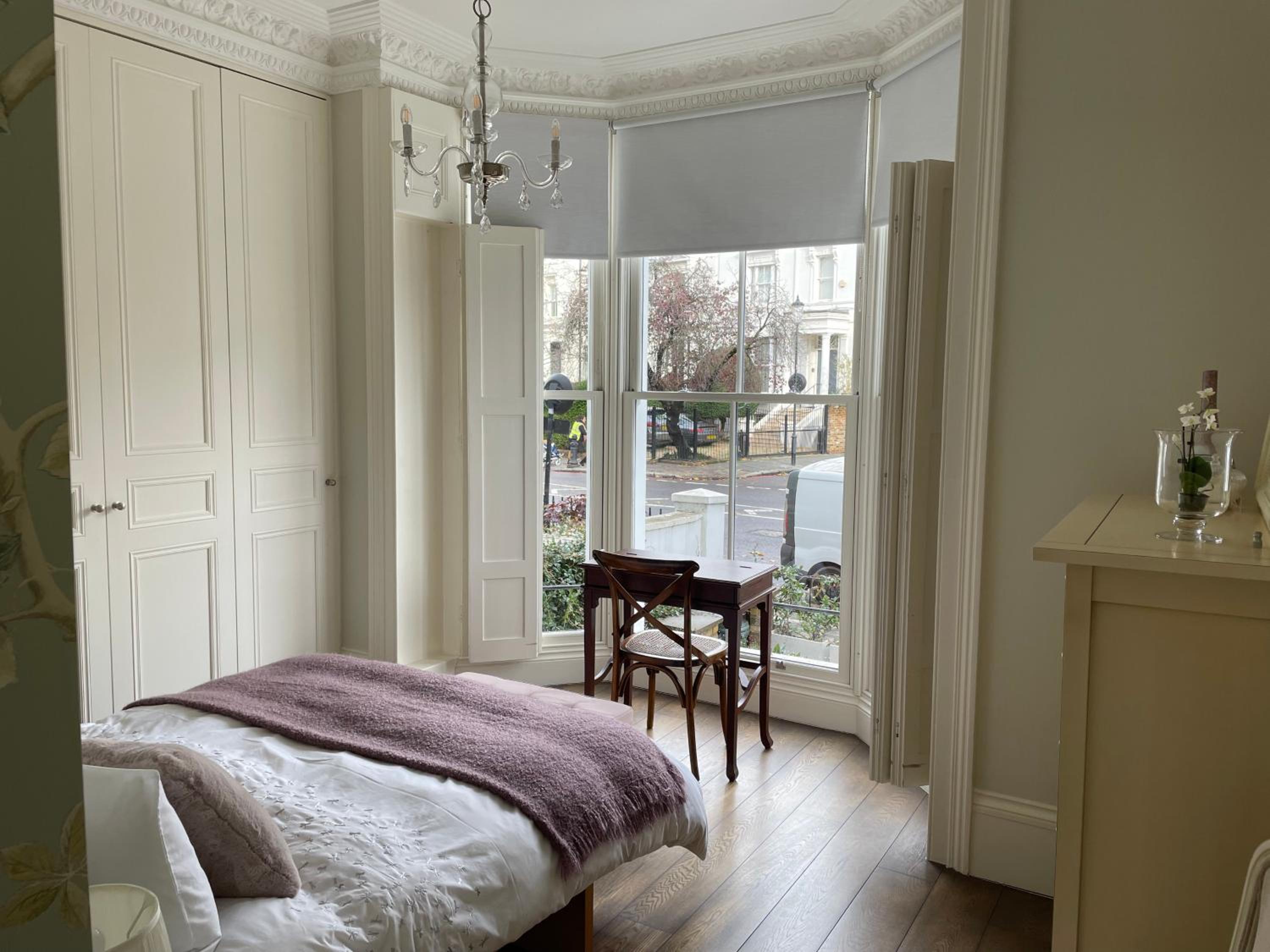 Stylish 3-bedroom flat in Kensington