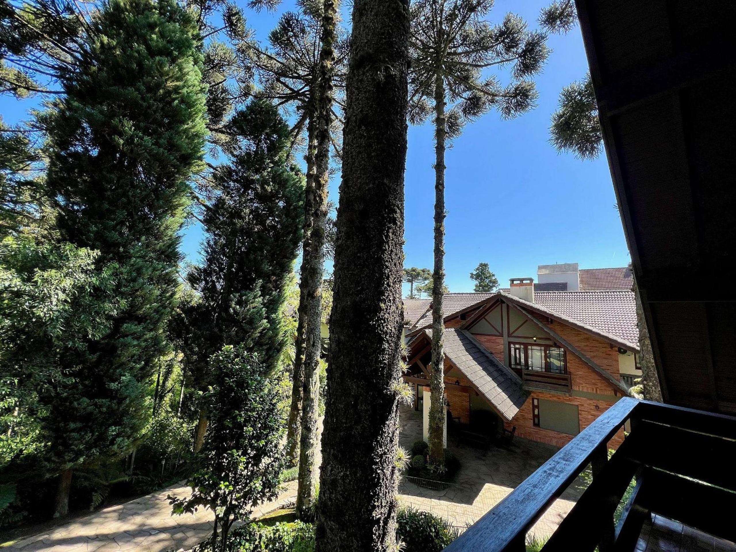 Casa Allegro 3dorm prox Lago Negro by AcheiGramado