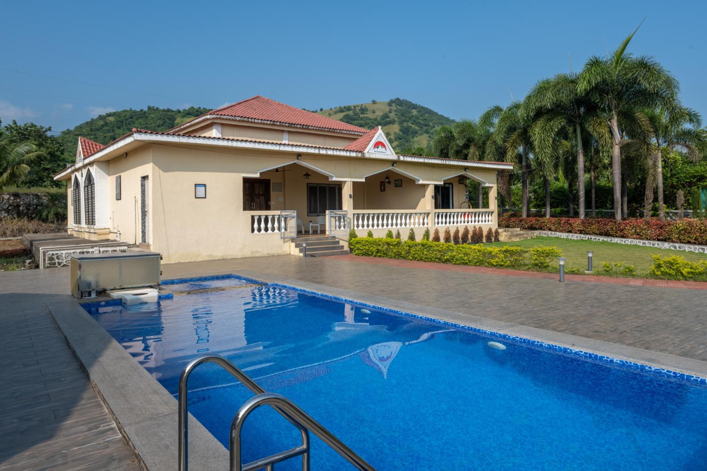 HillRock Resort & Villas, Neral-Karjat view 3