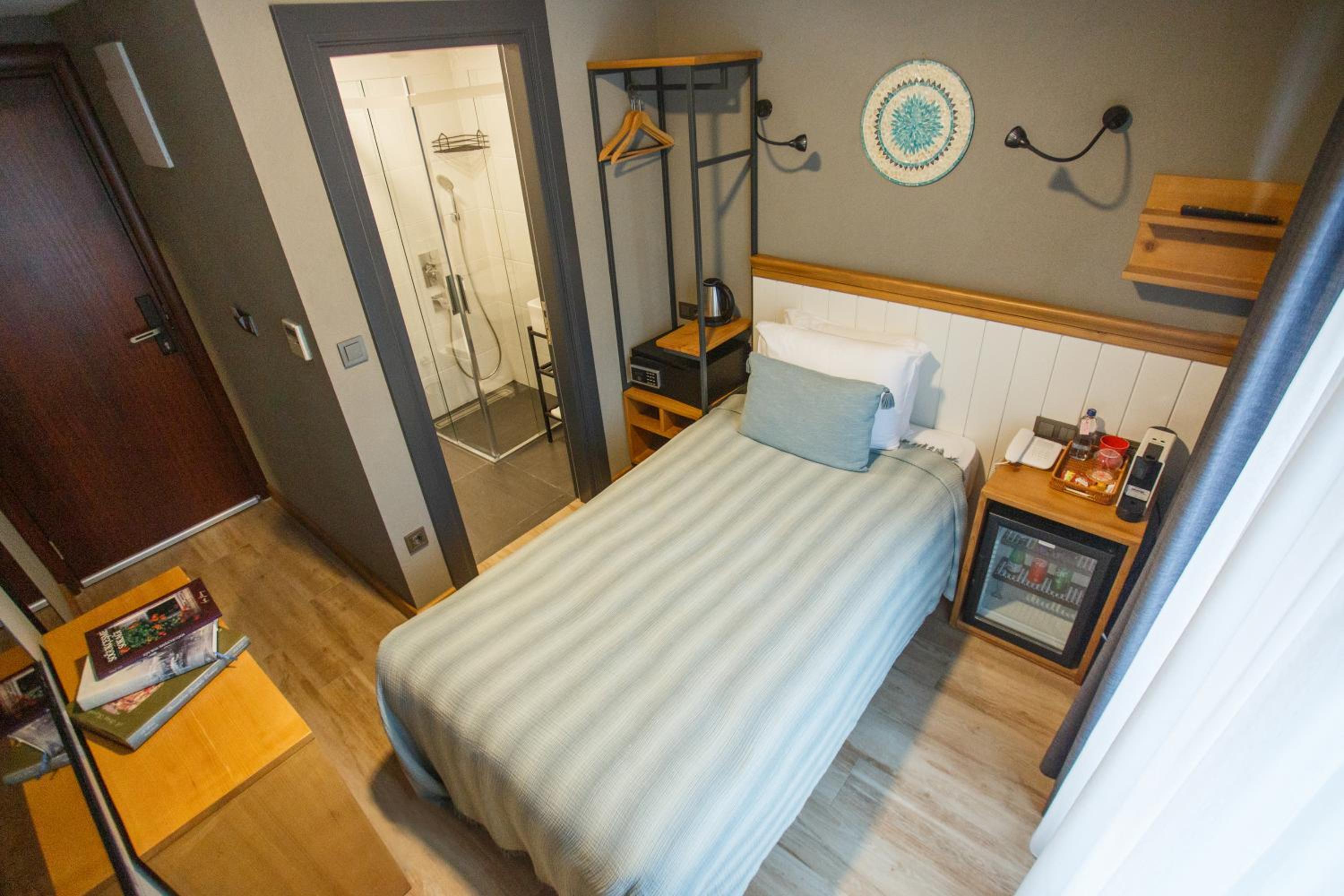 Petrion Otel - Image 76