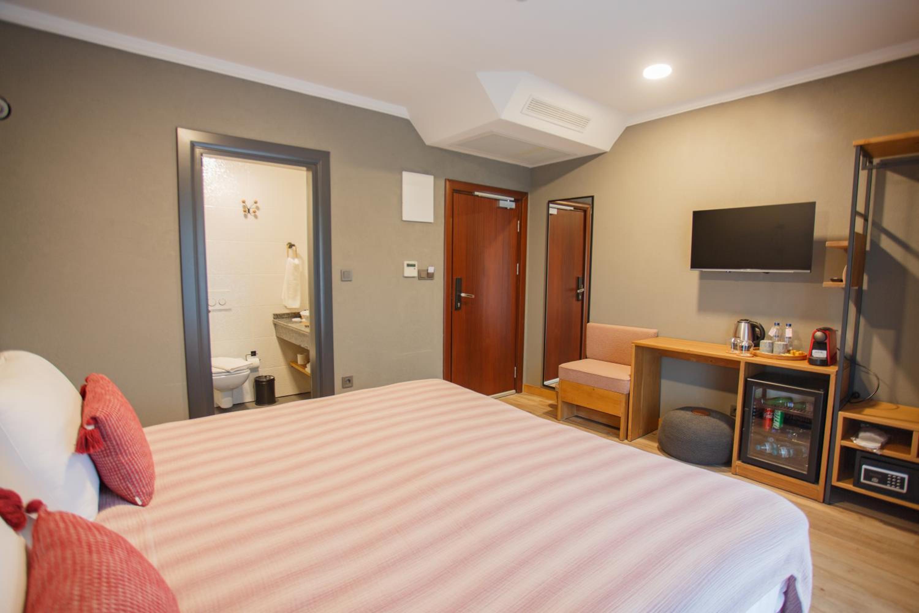 Petrion Otel - Image 78