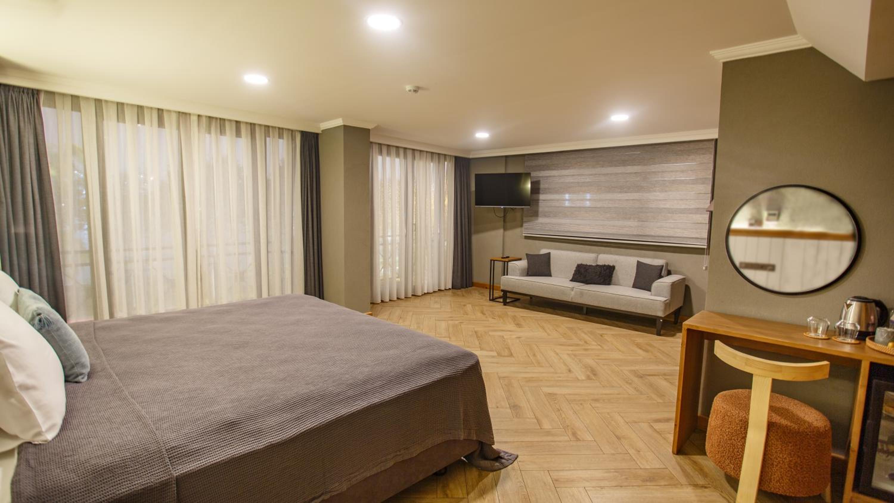 Petrion Otel - Image 85