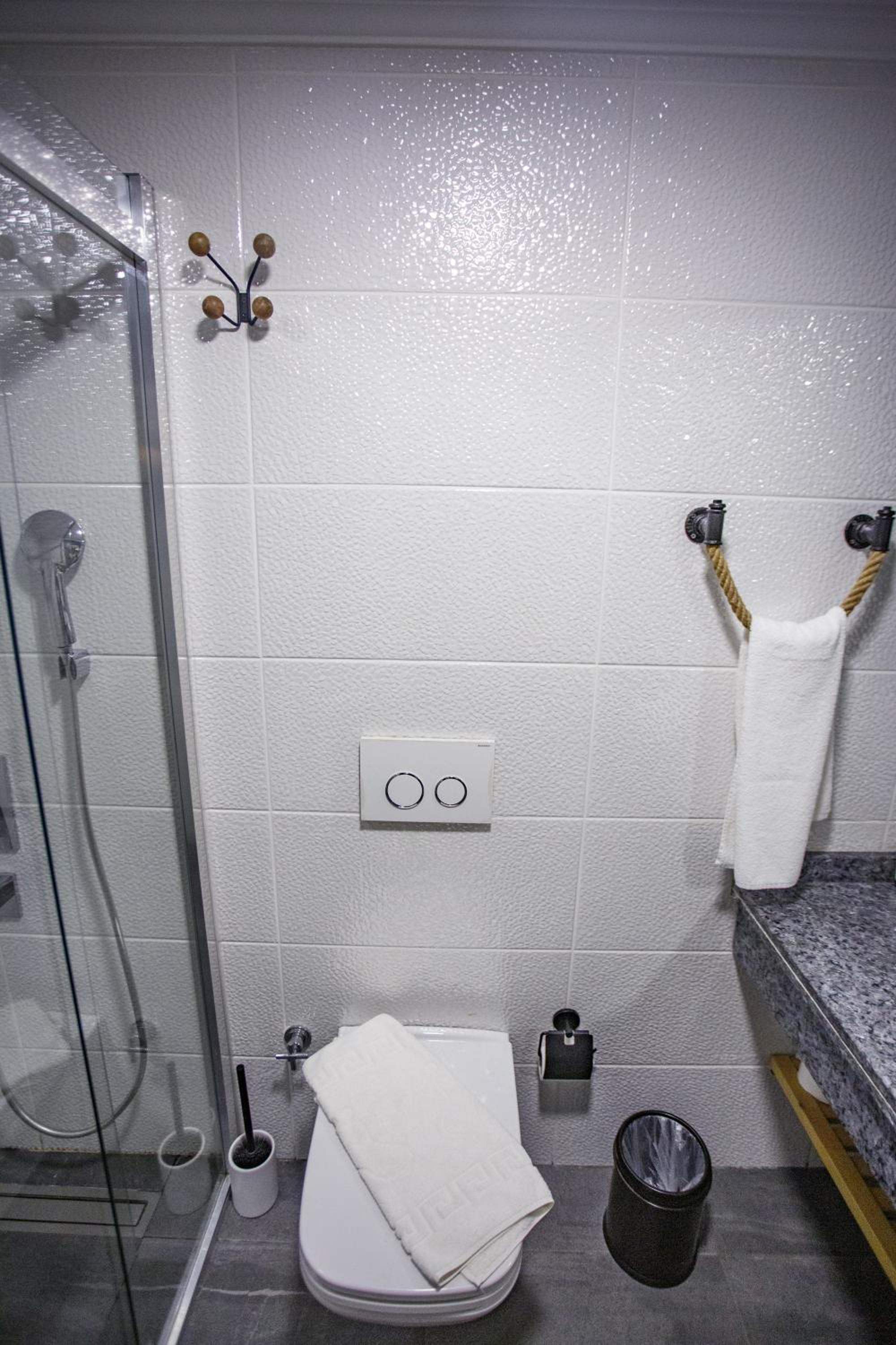 Petrion Otel - Image 46