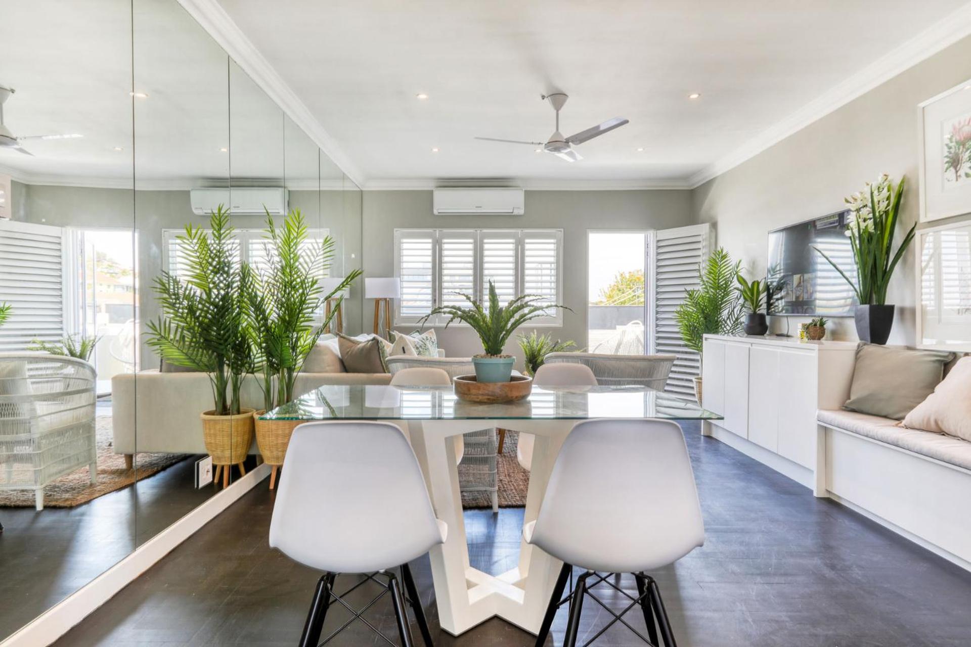 Backup-Powered Elegant Promenade Retreat