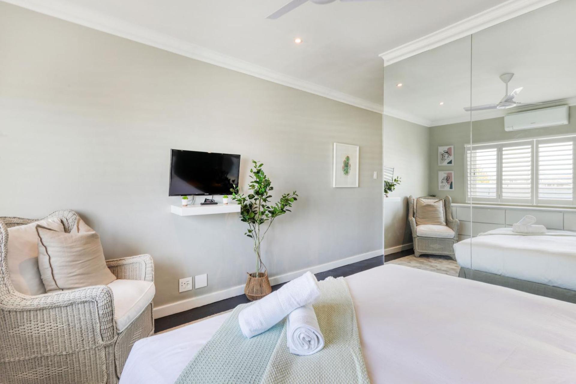 Backup-Powered Elegant Promenade Retreat