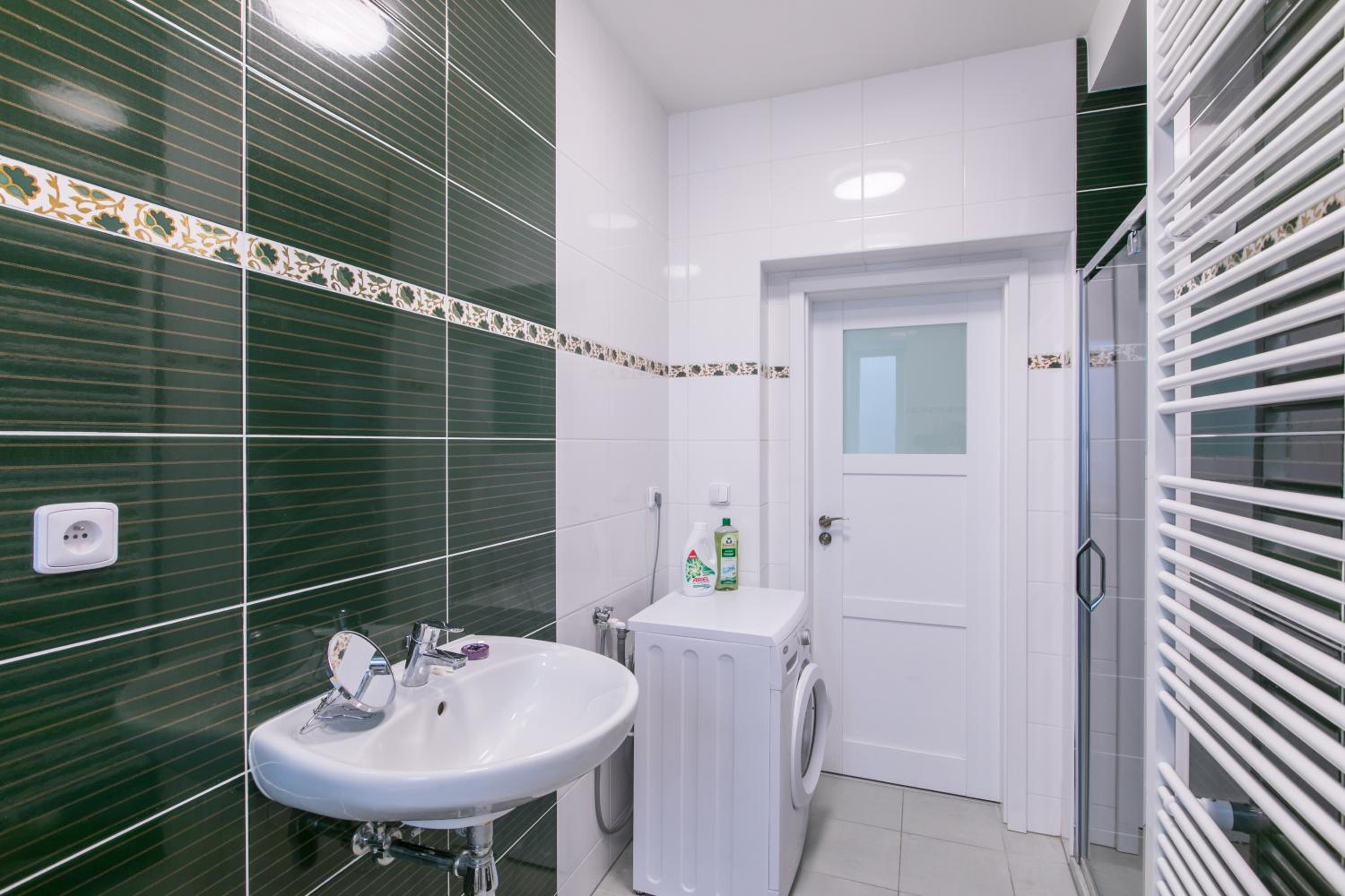 Cozy apartment in quiet courtyard near Charles Bridge