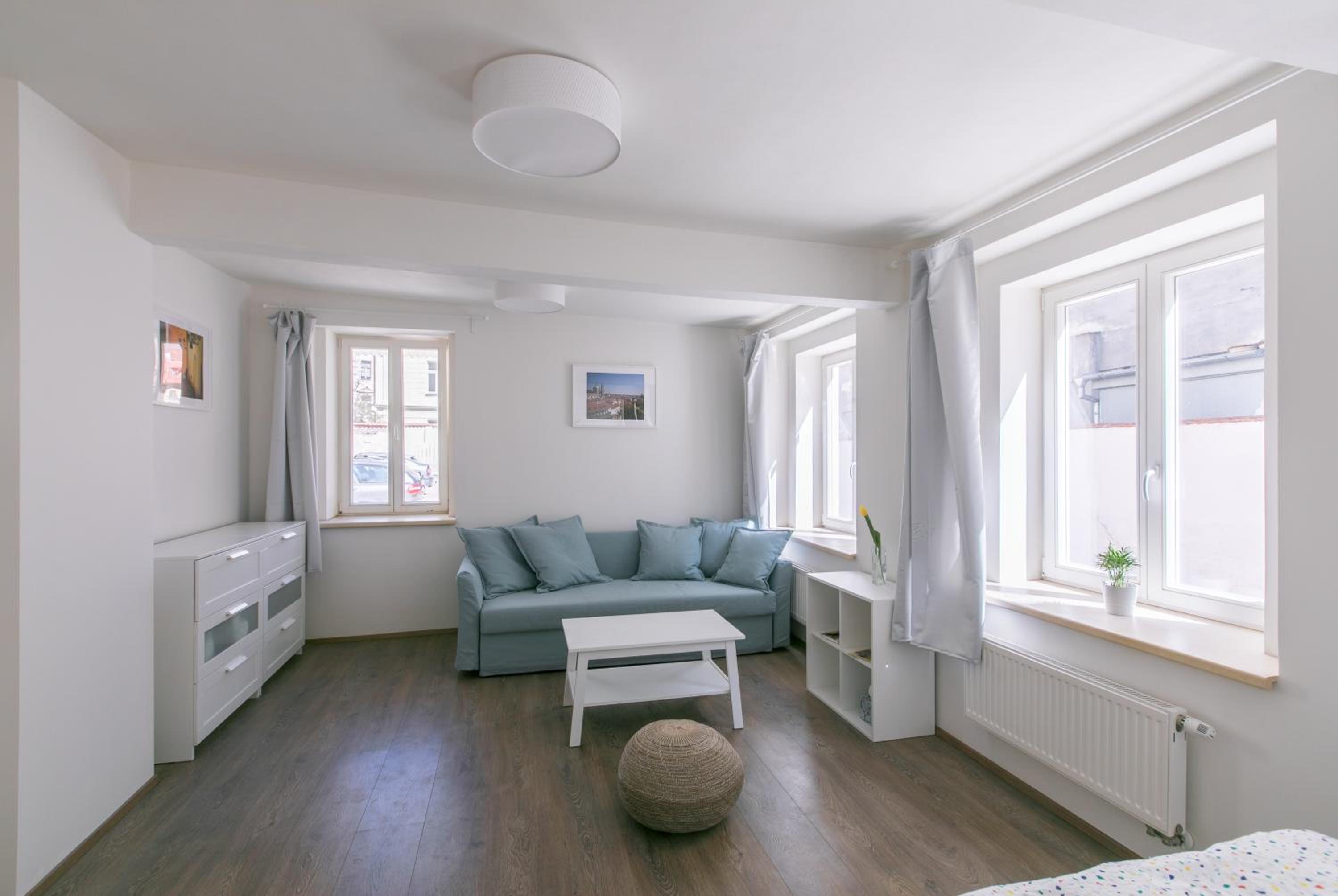 Cozy apartment in quiet courtyard near Charles Bridge