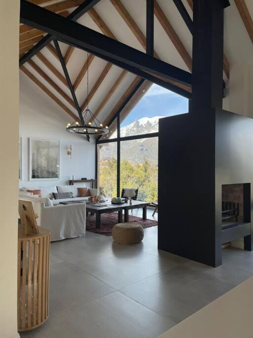 Imponente casa en Arelauquen Golf & Country Club