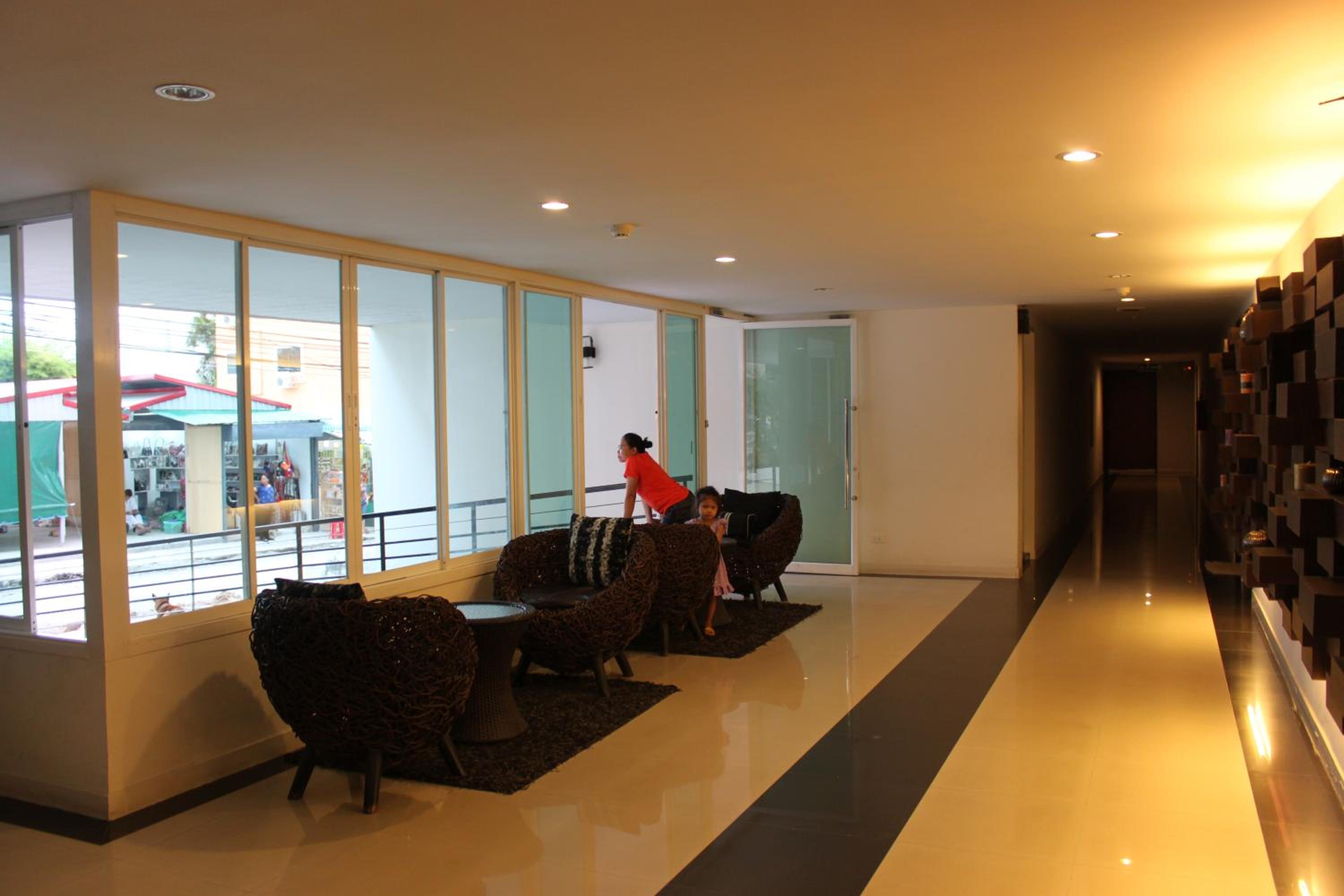 lounge
