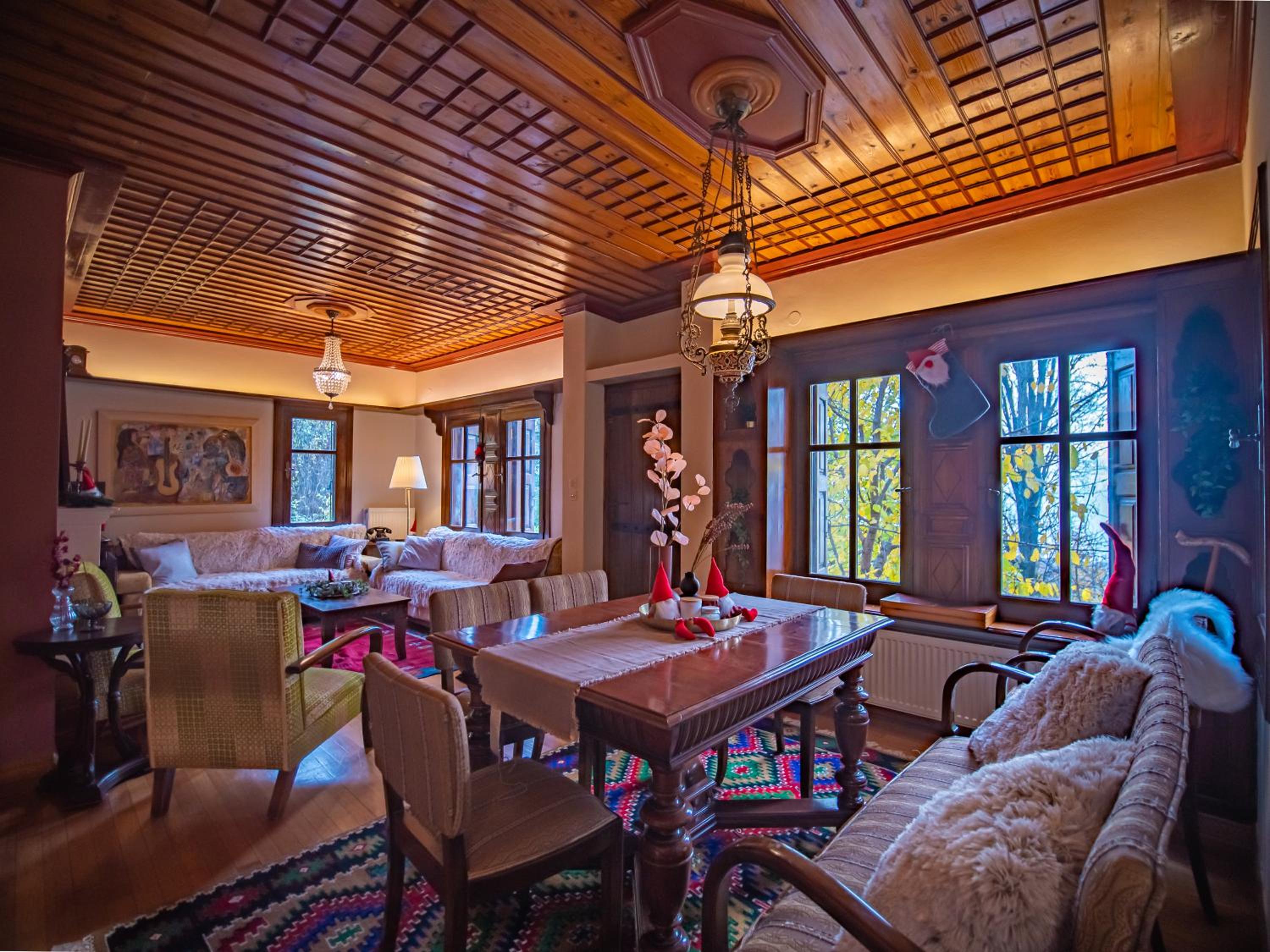 KP113 All Season Villa in Makrinitsa view 5