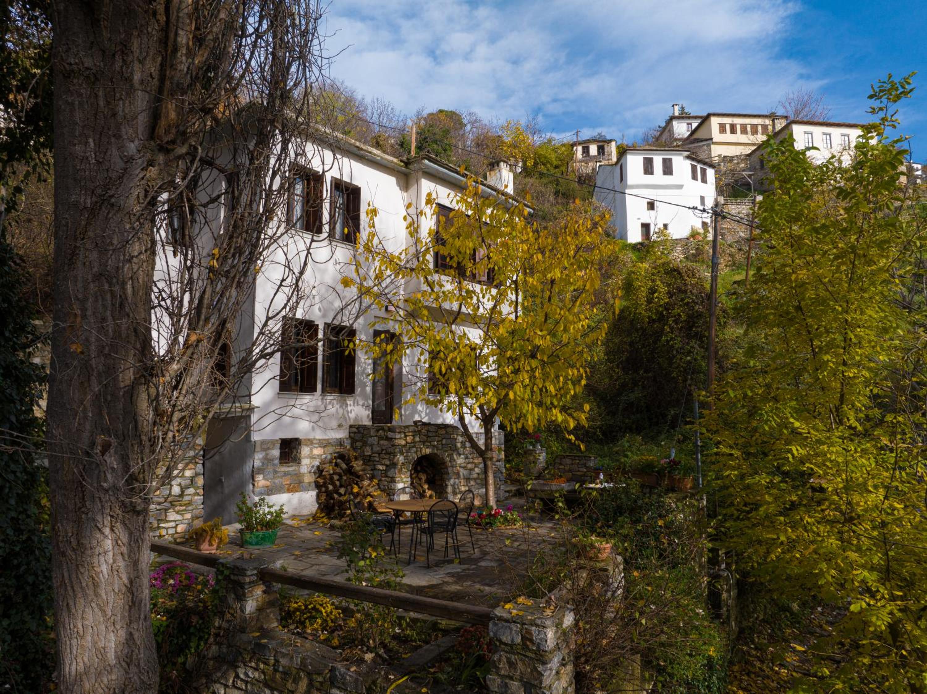KP113 All Season Villa in Makrinitsa view 3