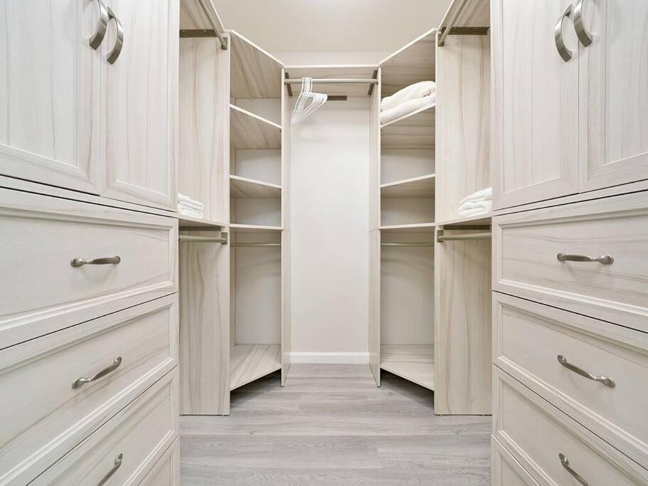 King-30min to Airport-Self Check In-Parking-367Mbps - Property Image 7