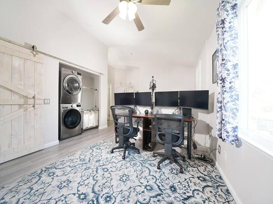 King-30min to Airport-Self Check In-Parking-367Mbps - Property Image 5