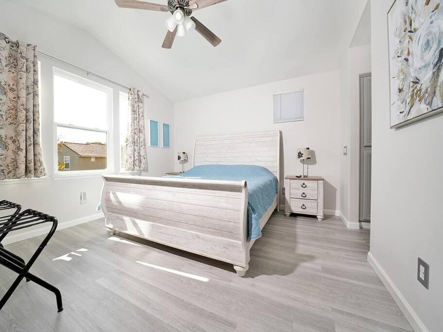 King-30min to Airport-Self Check In-Parking-367Mbps - Property Image 4