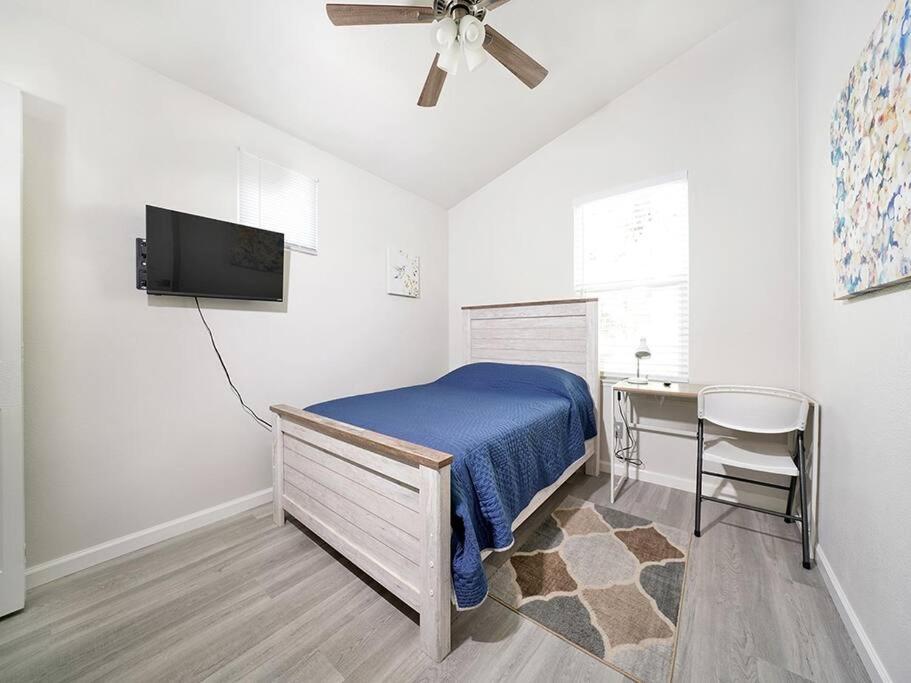 King-30min to Airport-Self Check In-Parking-367Mbps - Property Image 3