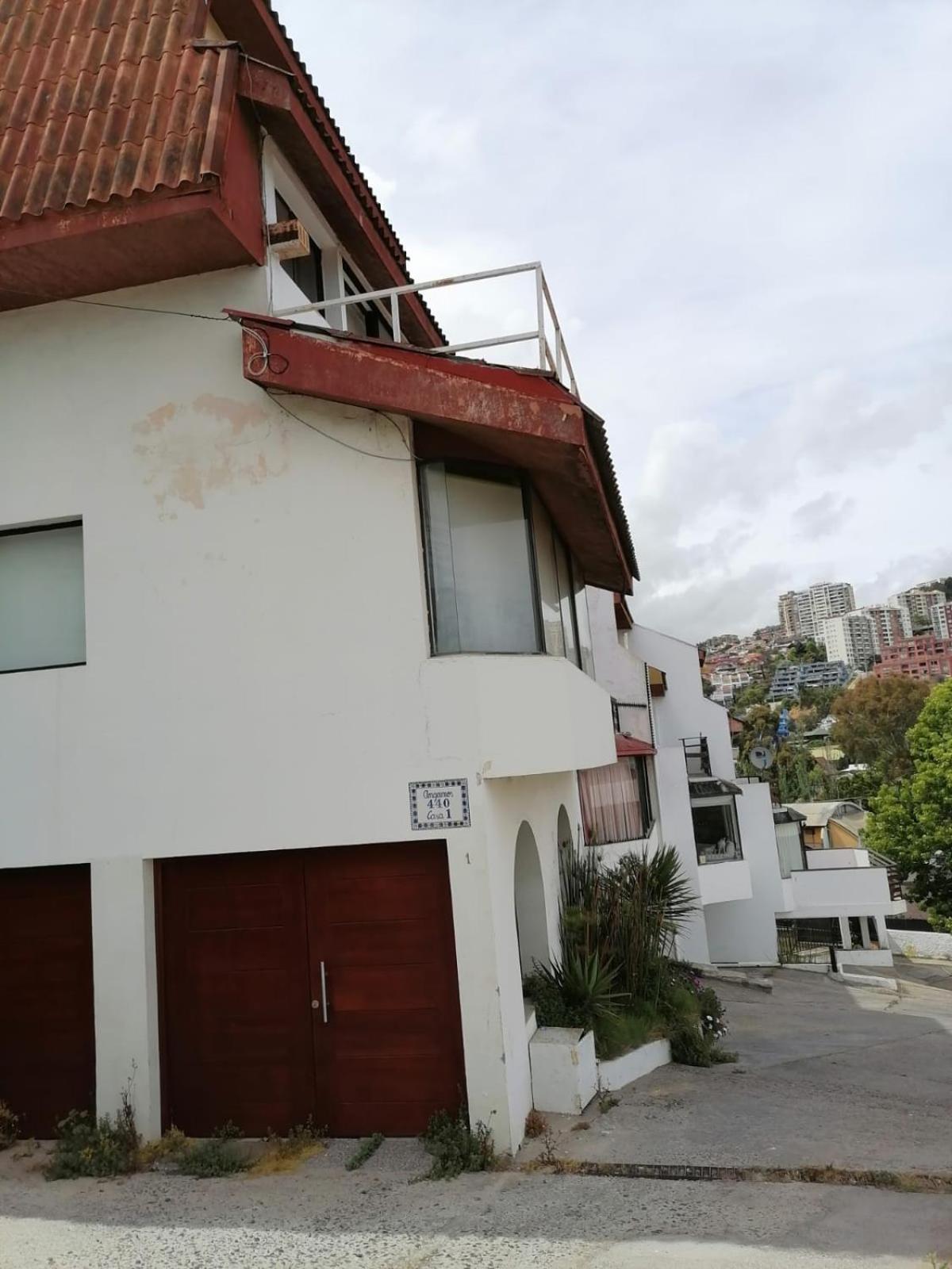 CASA CENTRO DE REÑACA, 5 HABITACIONES, terraza vista al mar