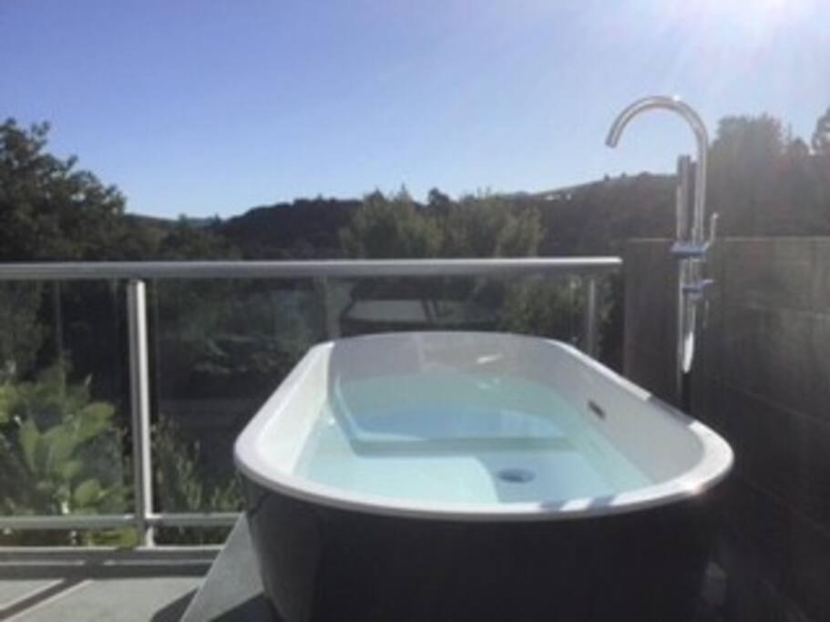 Love Akaroa Retreat view 2