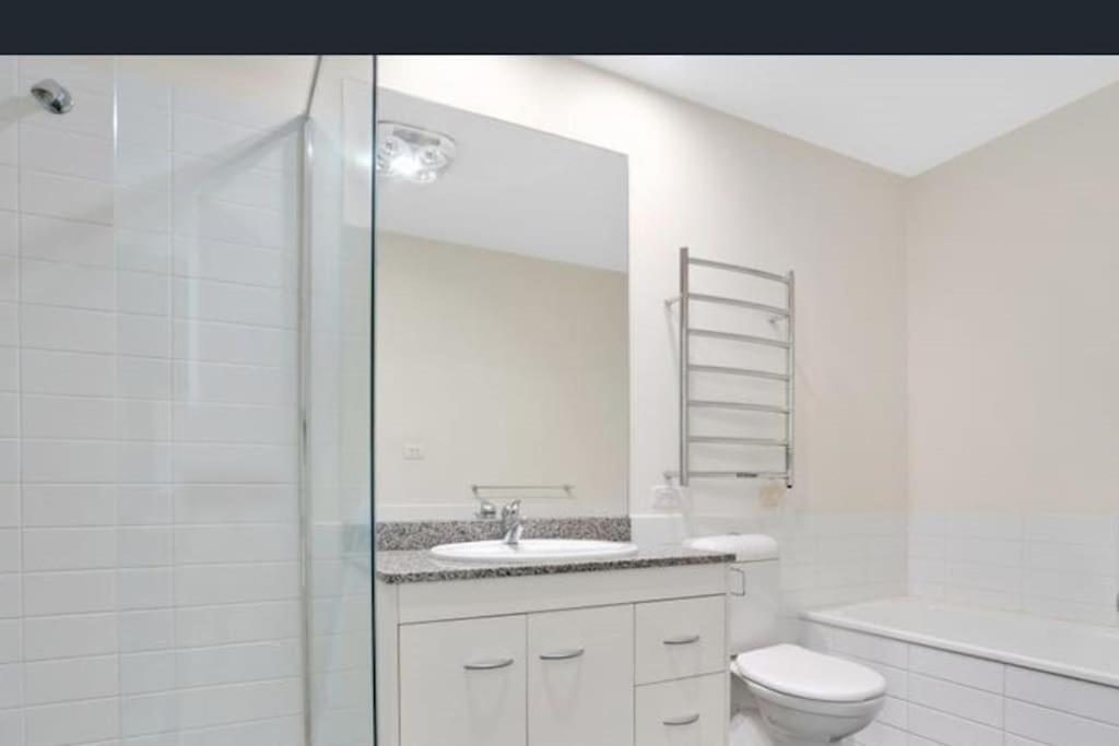 Three bedroom apartment in Sebel complex- on site restaurant, room service, gym and parking