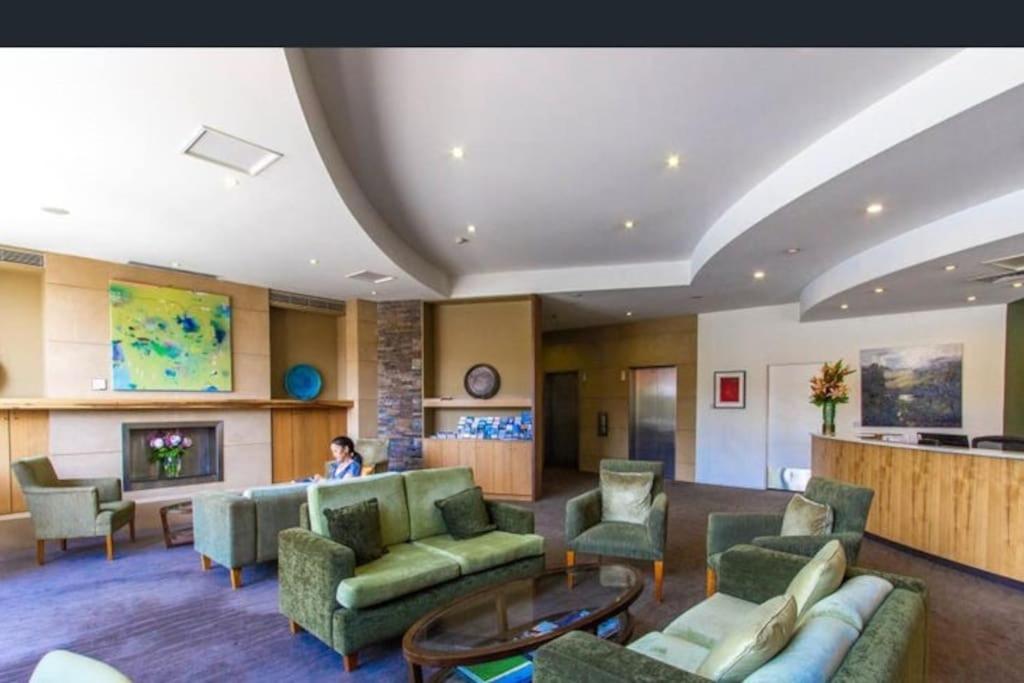 Three bedroom apartment in Sebel complex- on site restaurant, room service, gym and parking