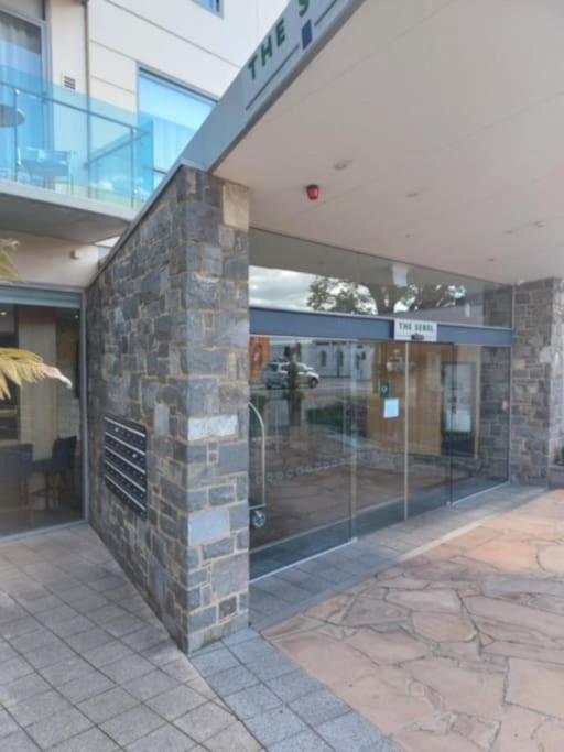 Three bedroom apartment in Sebel complex- on site restaurant, room service, gym and parking