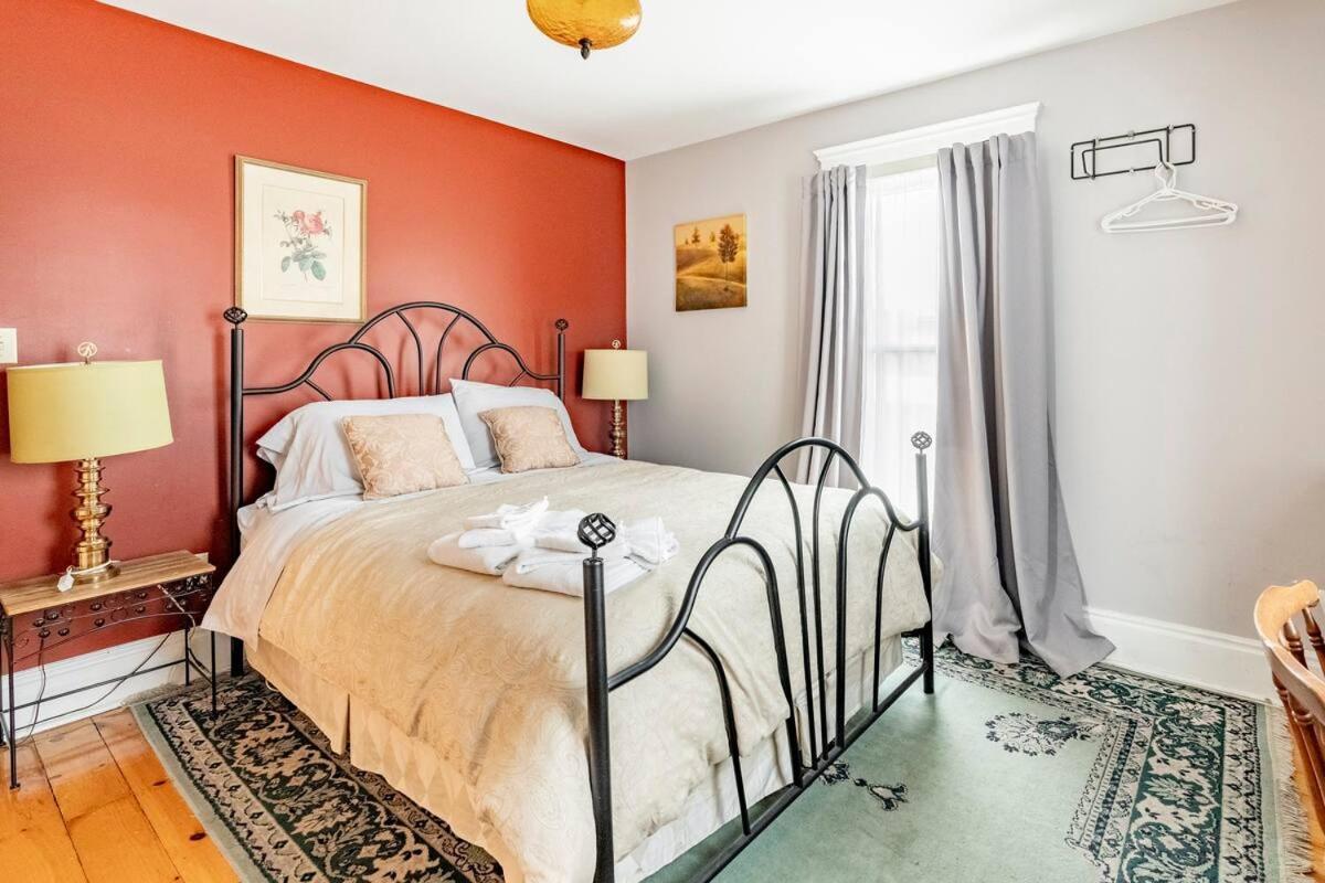 Ye Olde Walkerville Bed & Breakfast