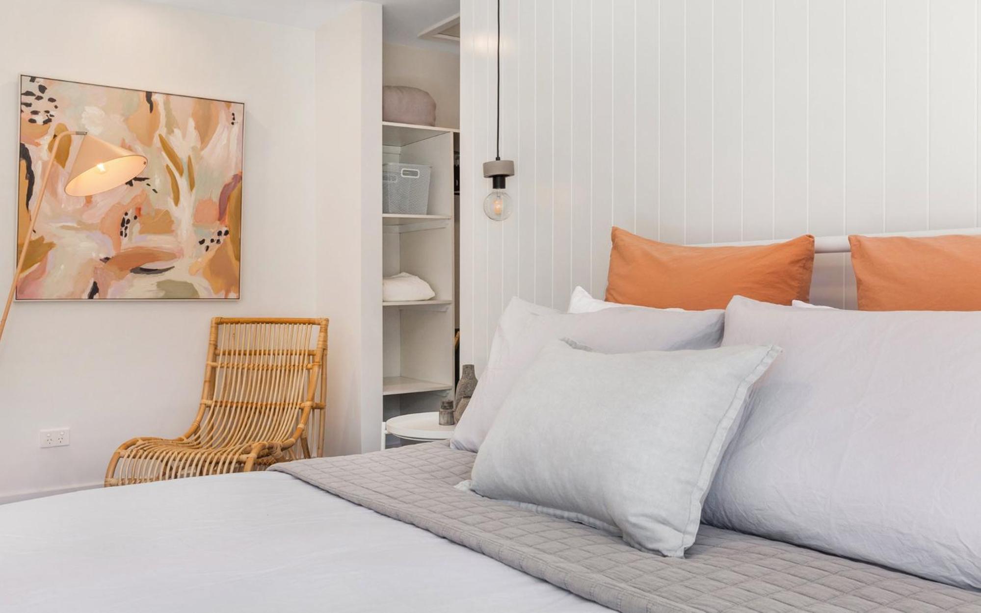 Sunset Shack - Sleeps 6 - Dog friendly!