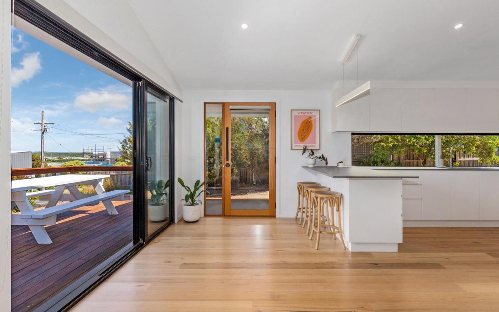 Sunset Shack - Sleeps 6 - Dog friendly!