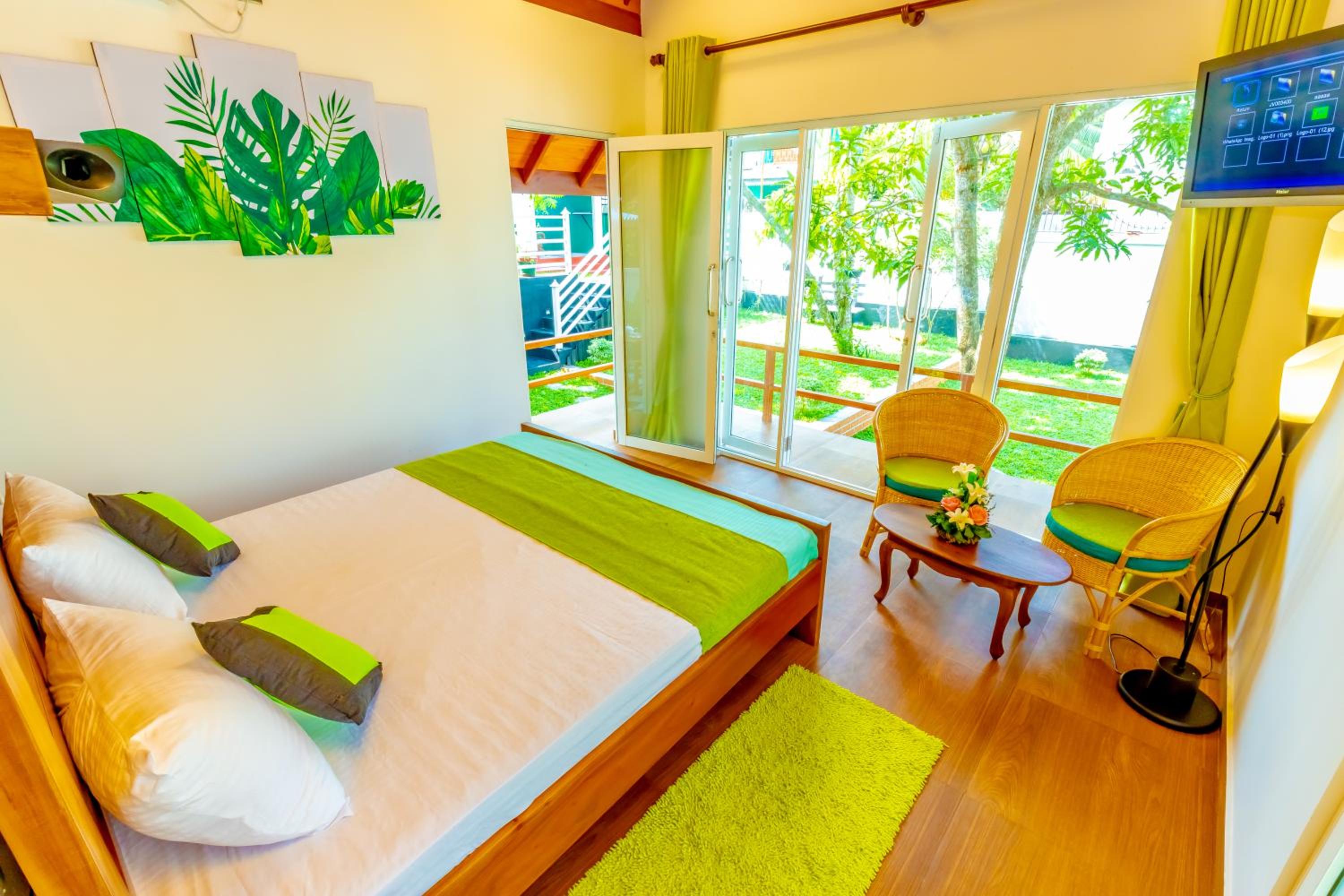 Kurumba Luxury Cabin