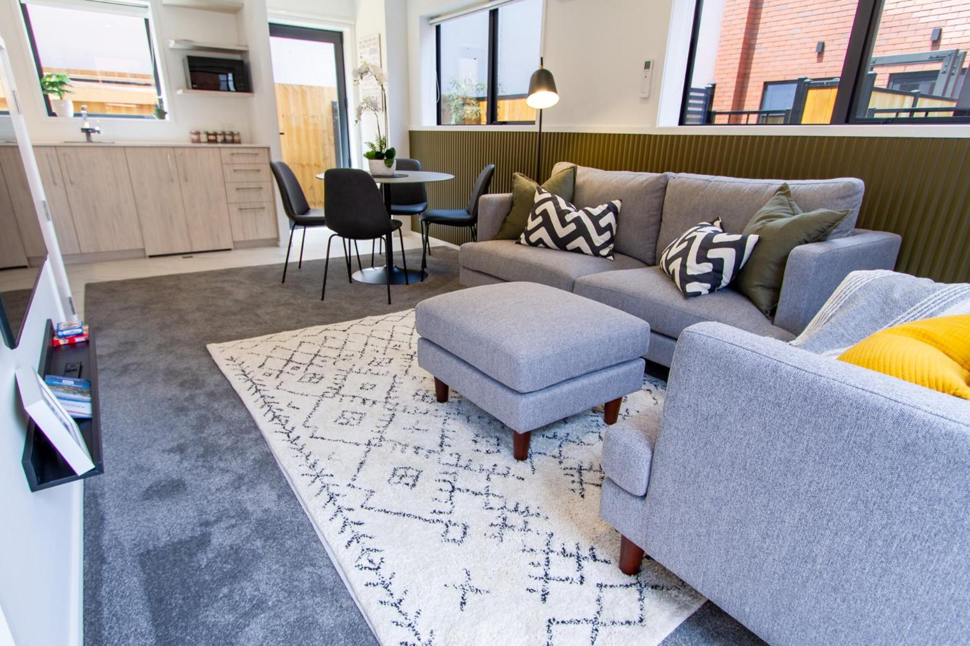 New Sophisticated City Pad view 4