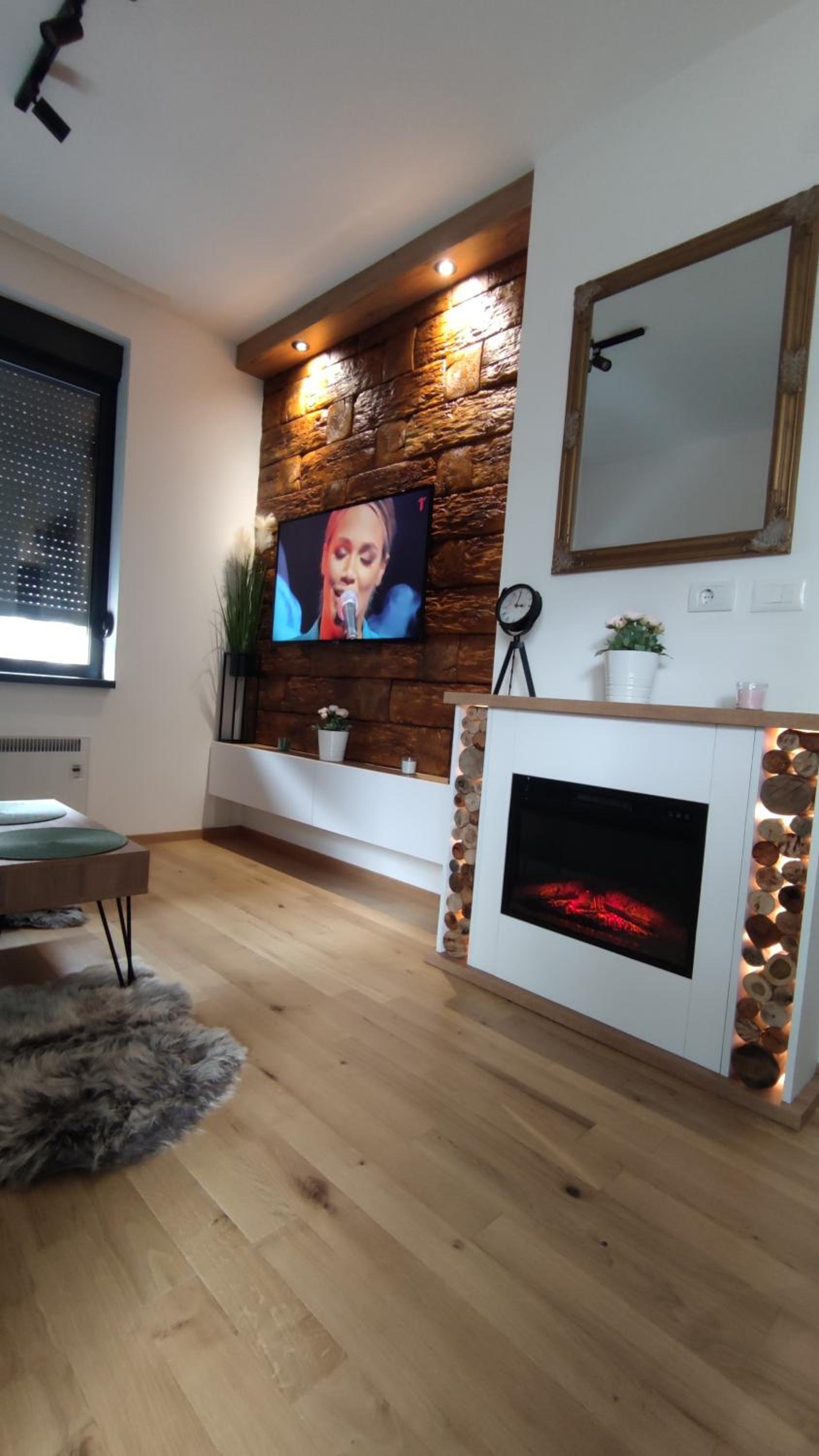 Gold Pine Titova vila view 5