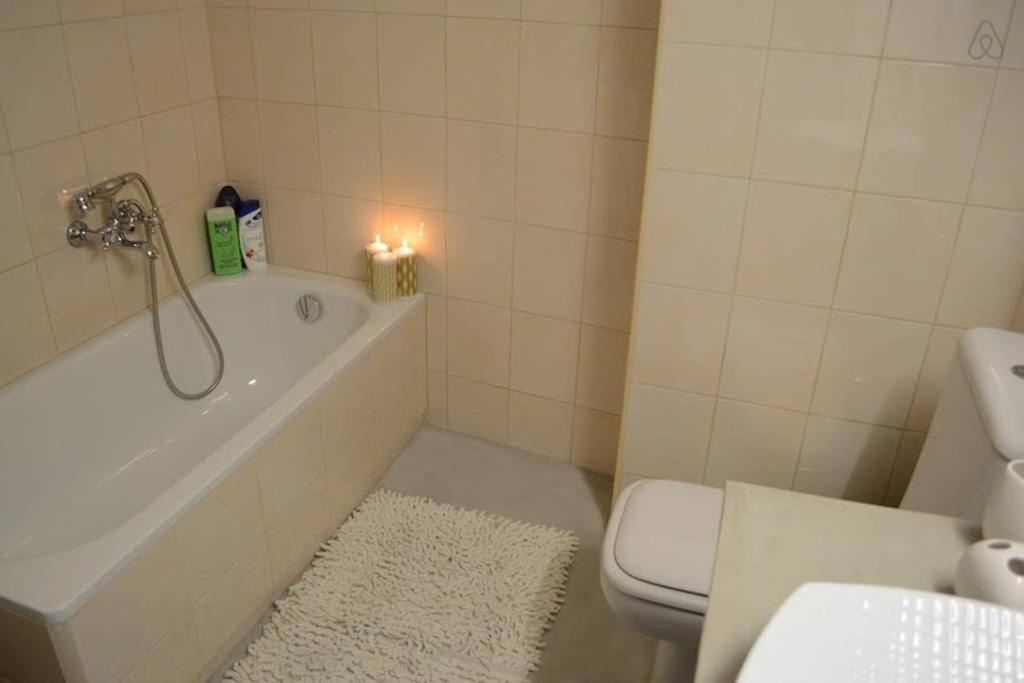 OpenAir HOT TUB/Big Balcony/Great Boutique Apt