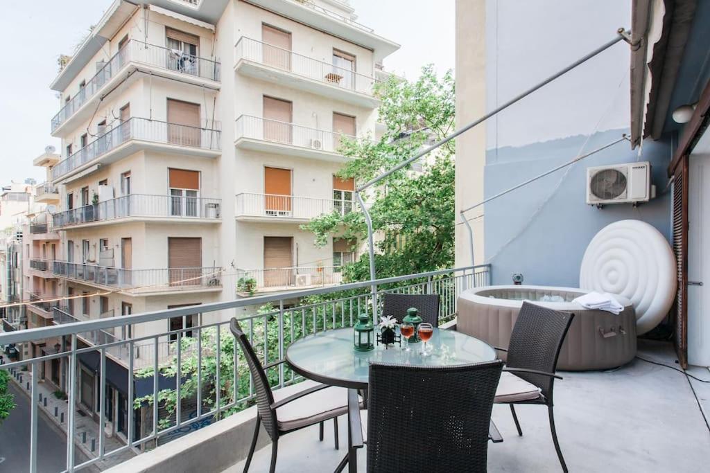 OpenAir HOT TUB/Big Balcony/Great Boutique Apt