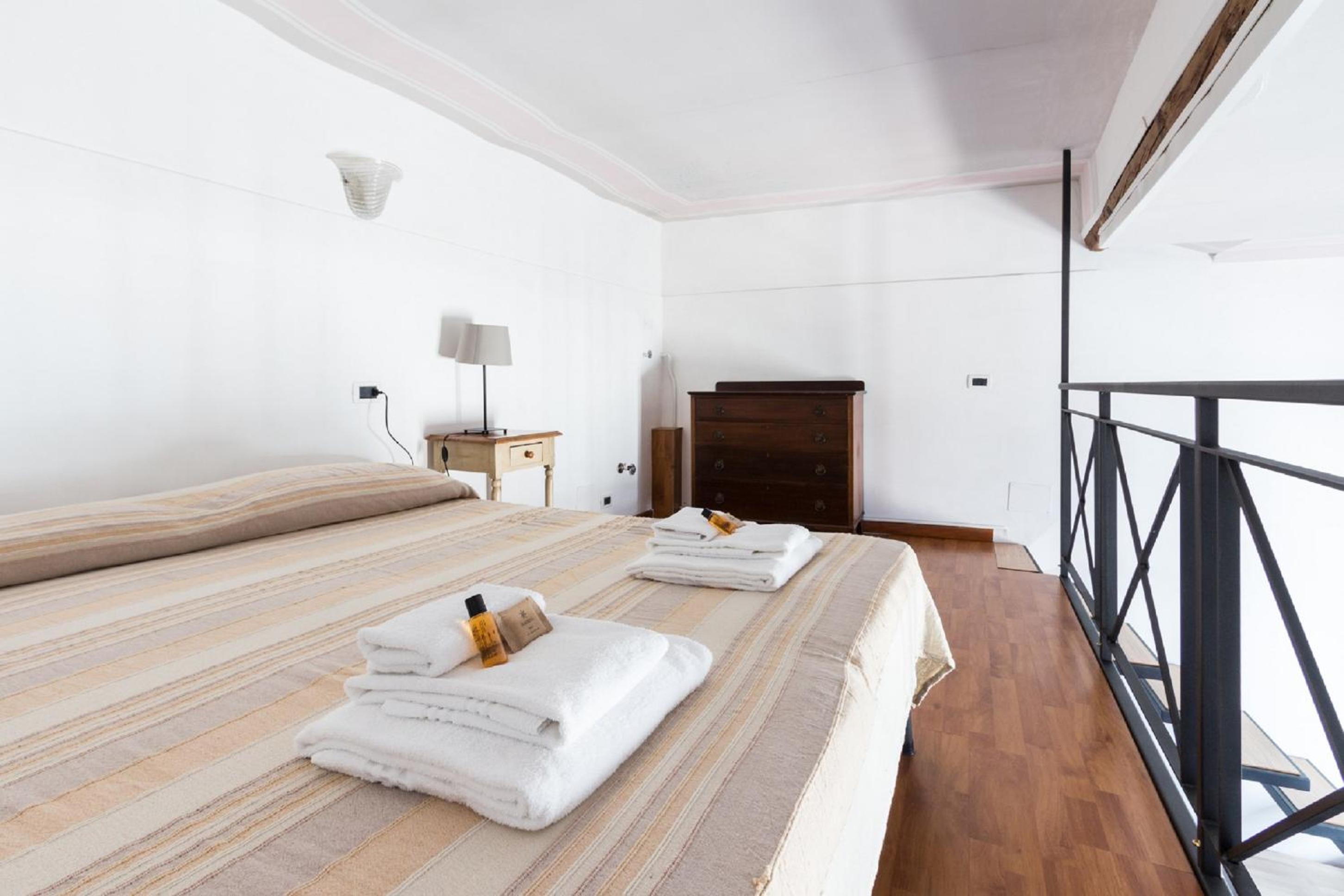 Sunny Apartment Navona Square