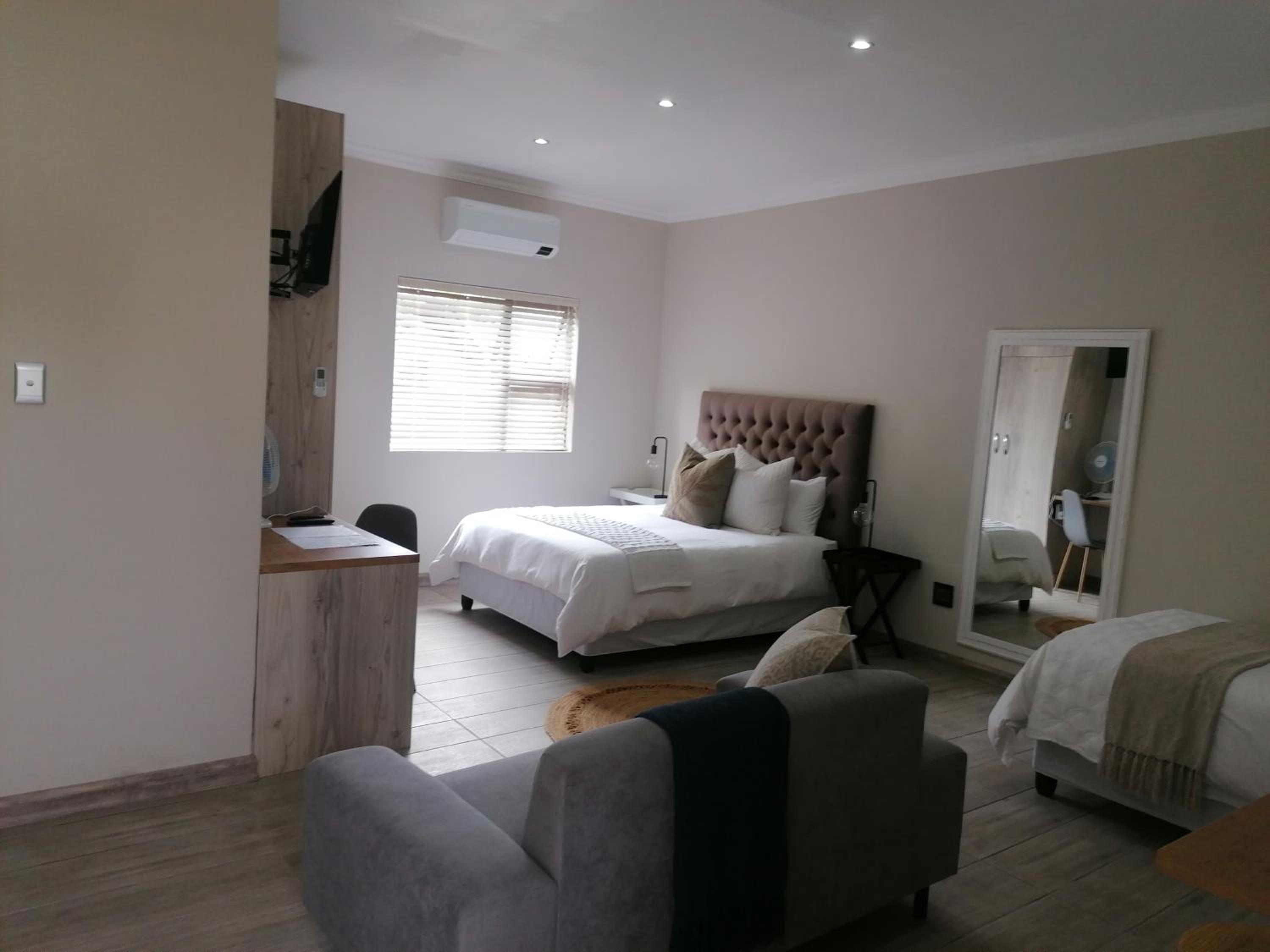 On Enslin selfcatering view 4